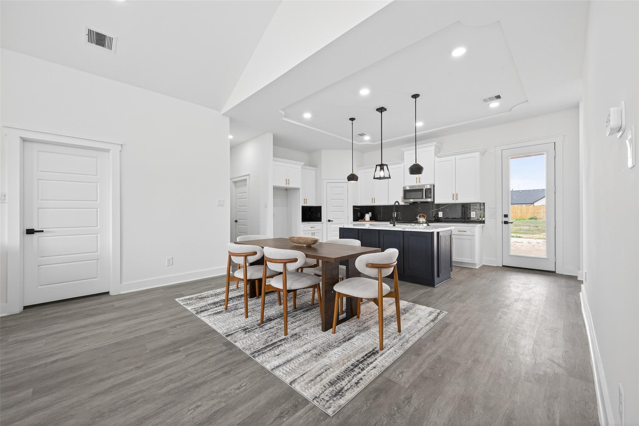 1129 Long Leaf Pine Street