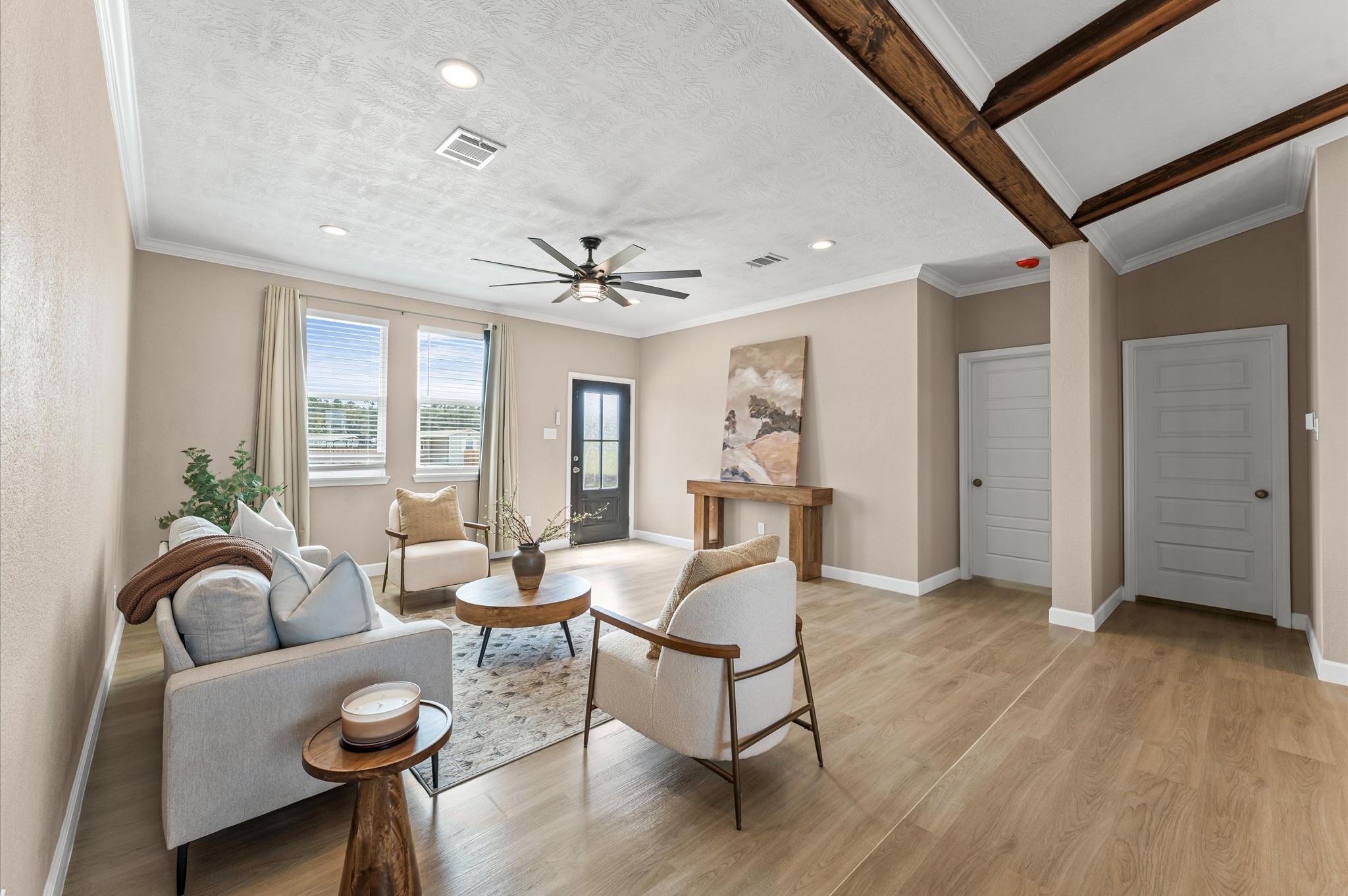 1207 Peter Pine Street