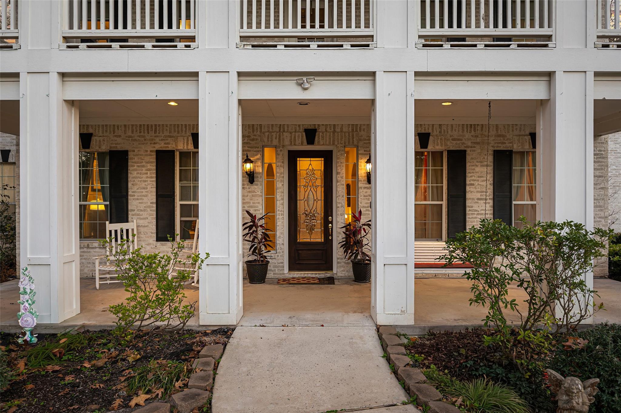 3015 River Forest Dr