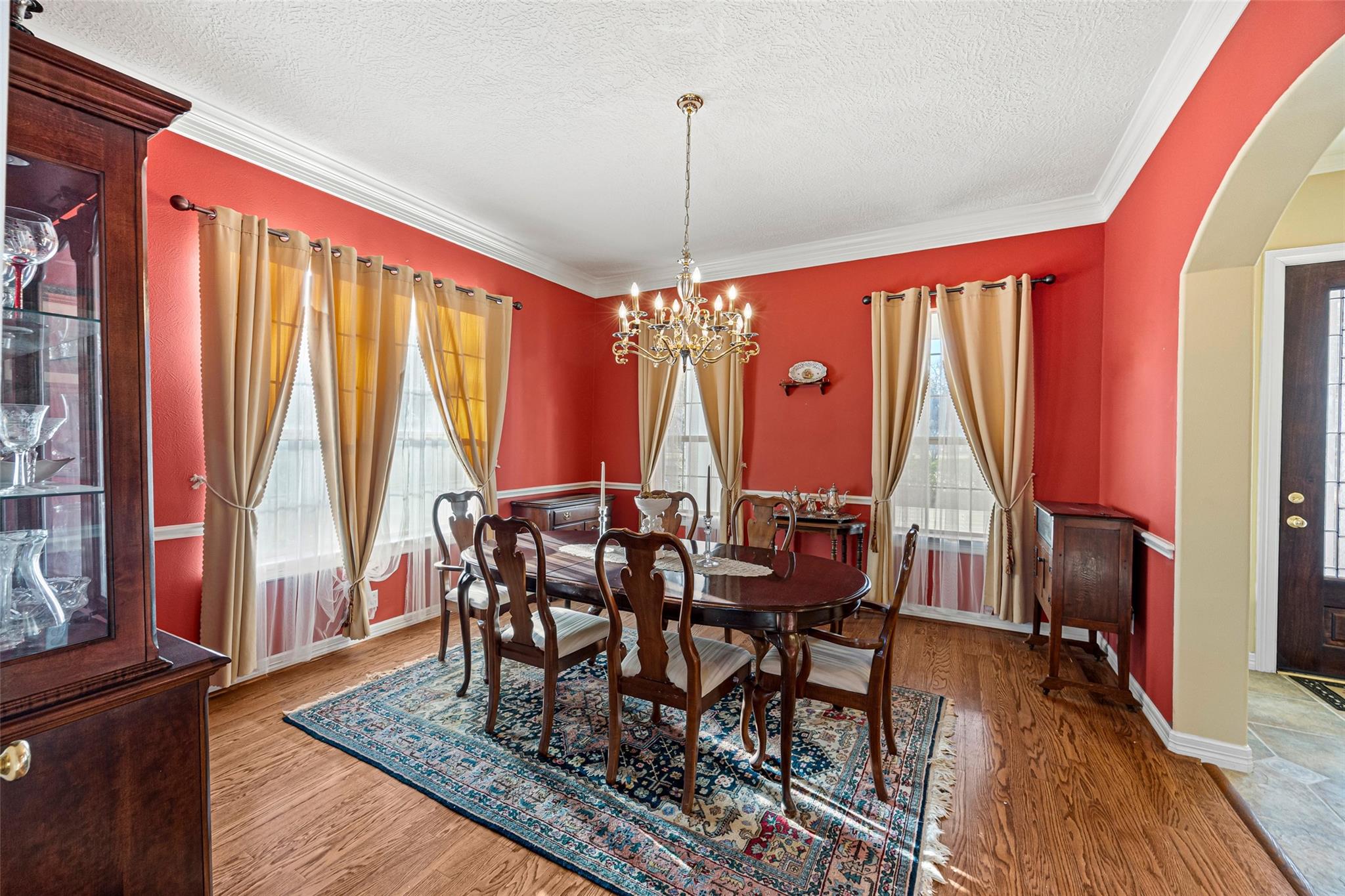 3015 River Forest Dr