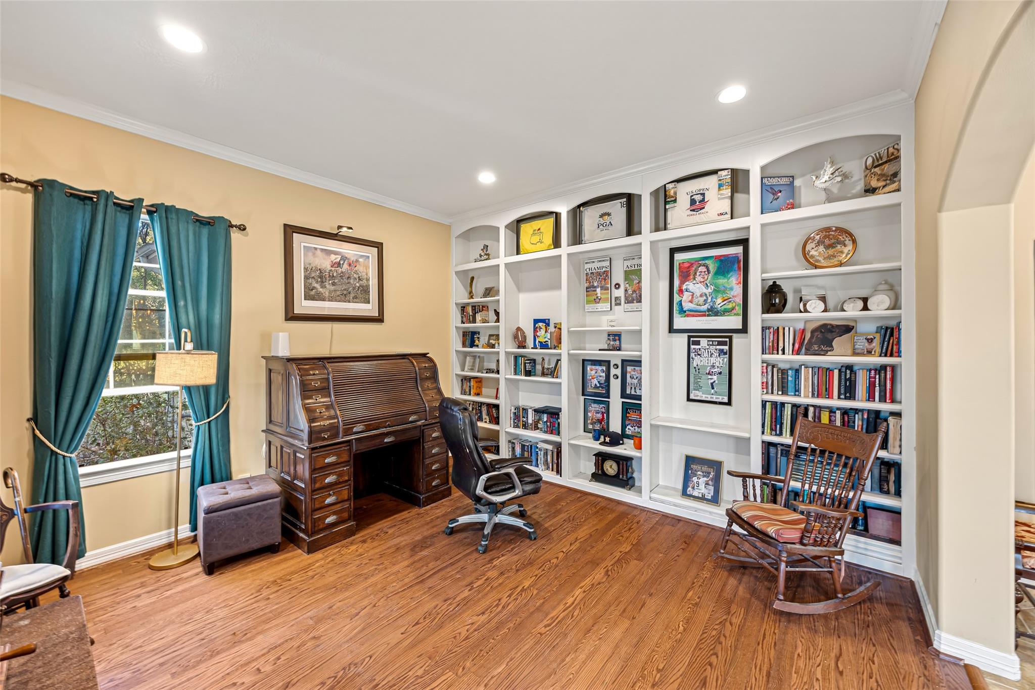 3015 River Forest Dr