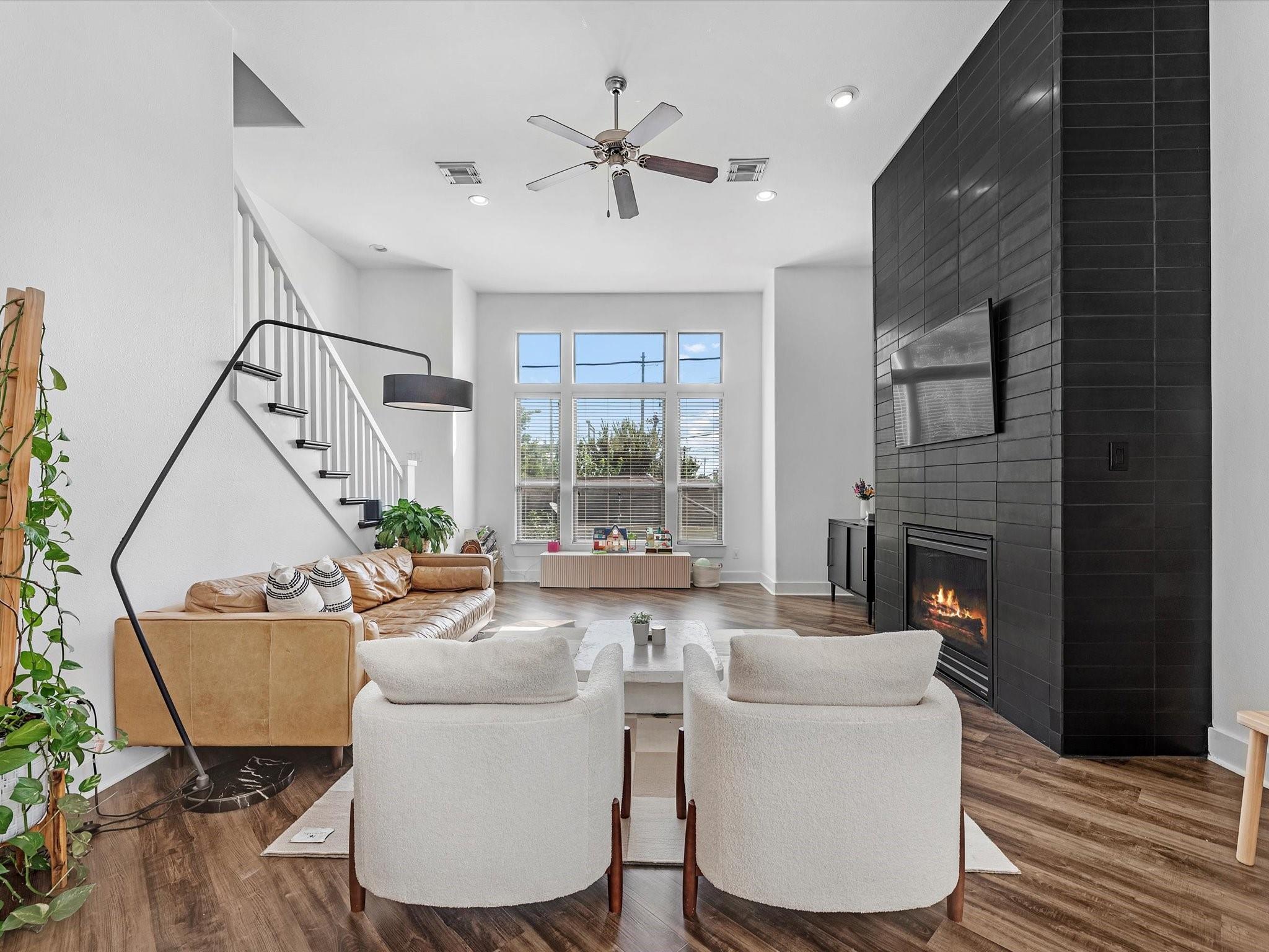 3421 Gillespie Street