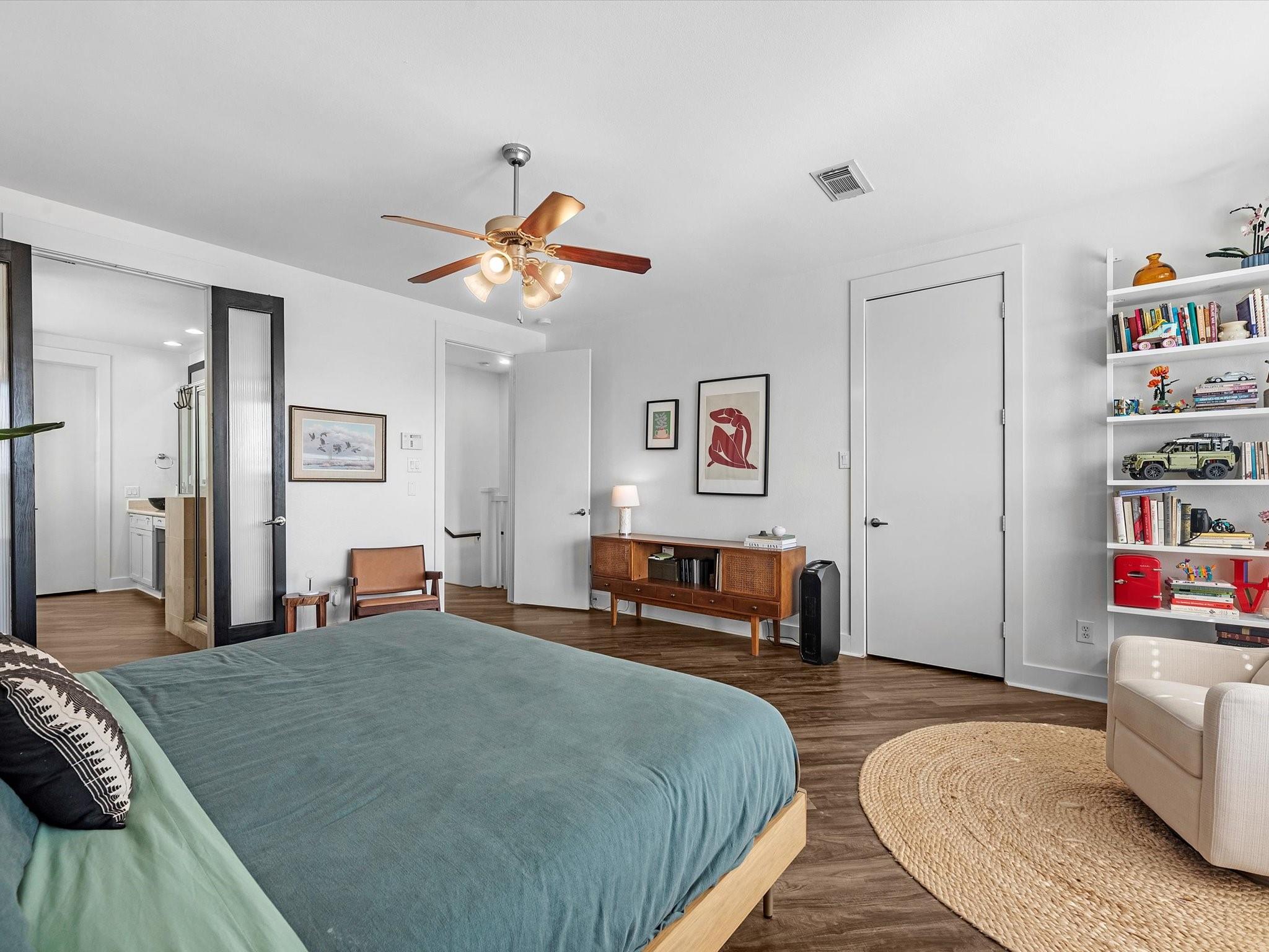 3421 Gillespie Street