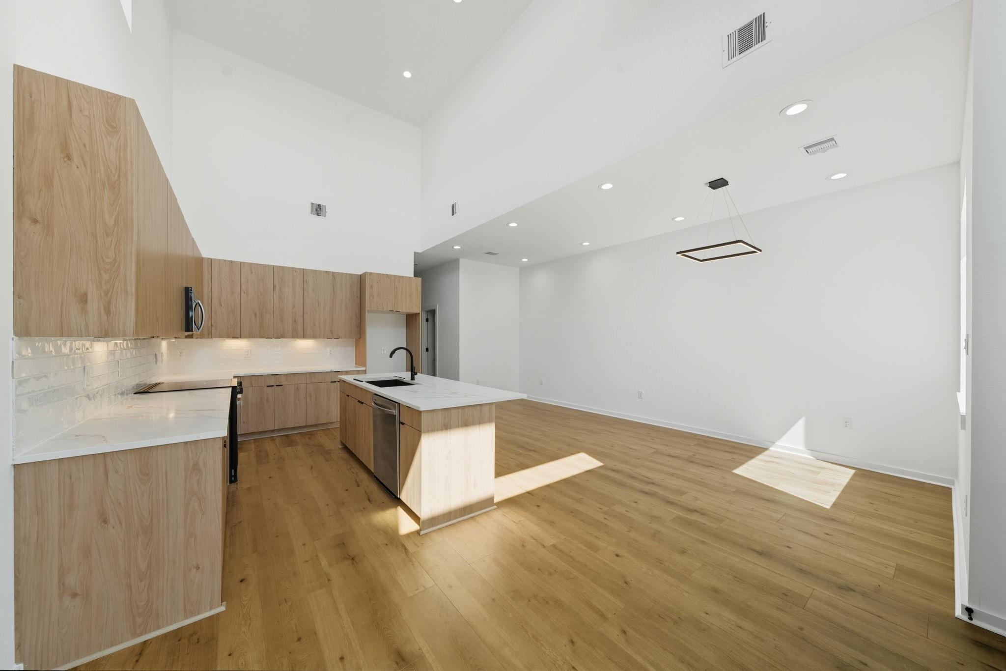 5029 Van Fleet Street Unit: A/B