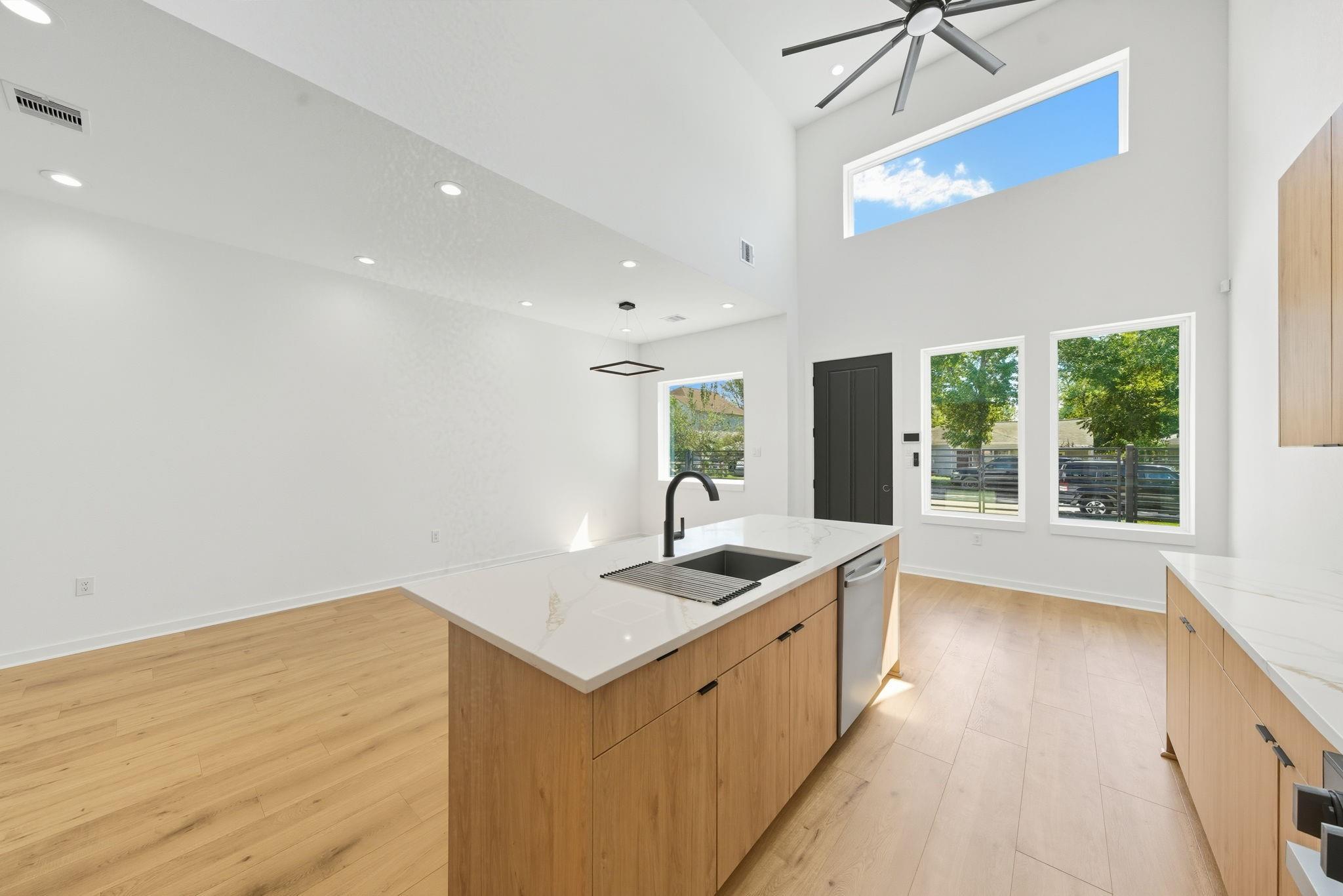 5029 Van Fleet Street Unit: A/B