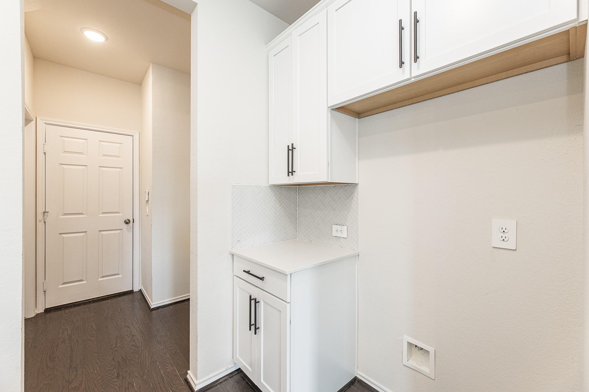 3418 Avondale View Drive