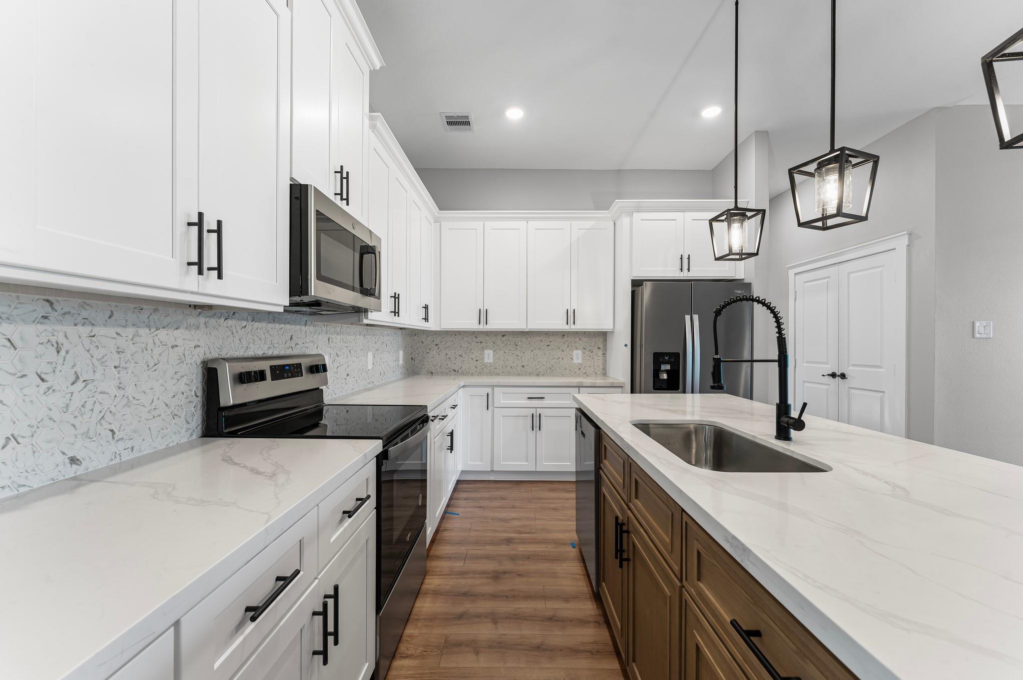 1116 Longleaf Pine St Street