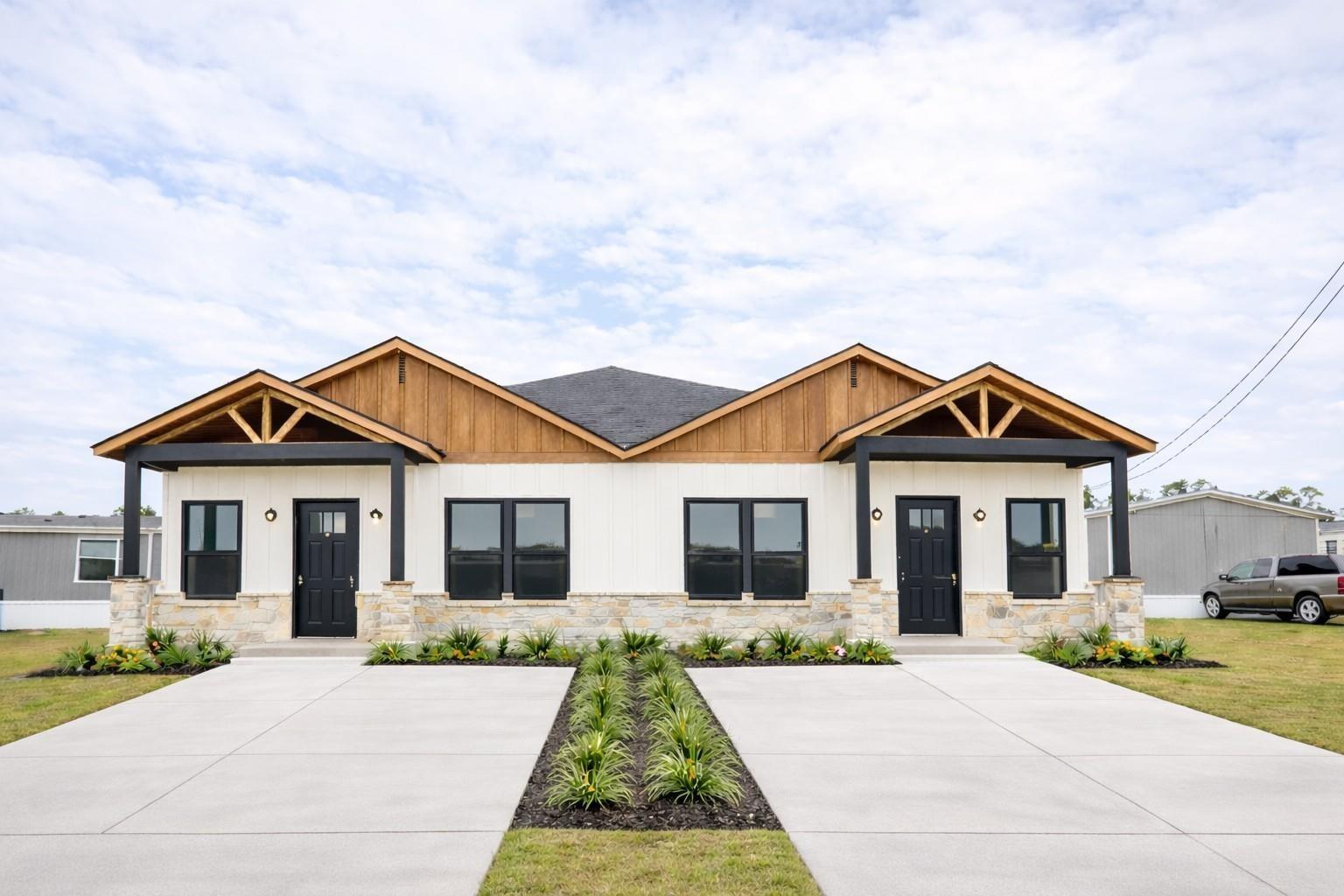 1116 Longleaf Pine St Street