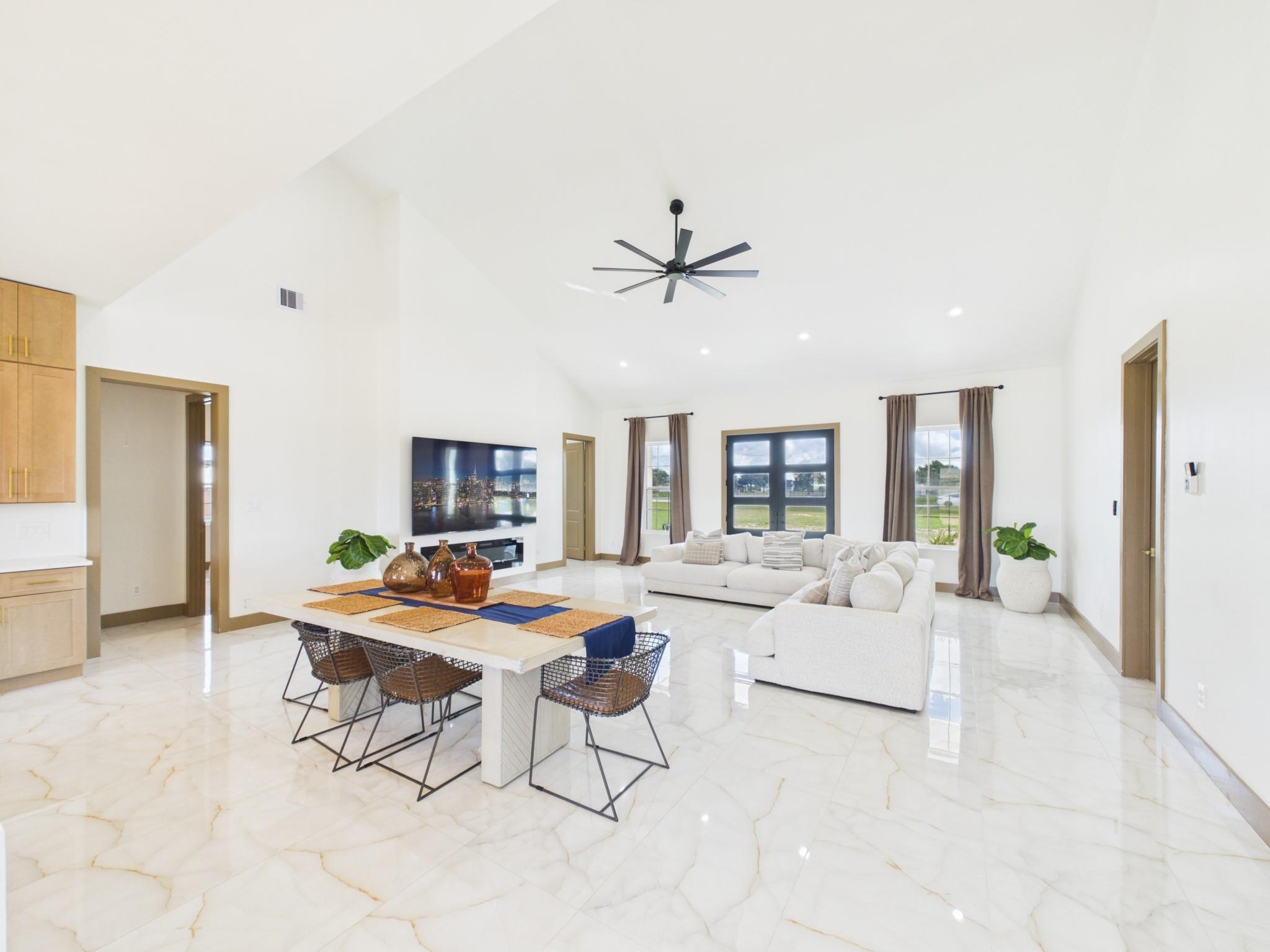 2015 Settlers Court Dr