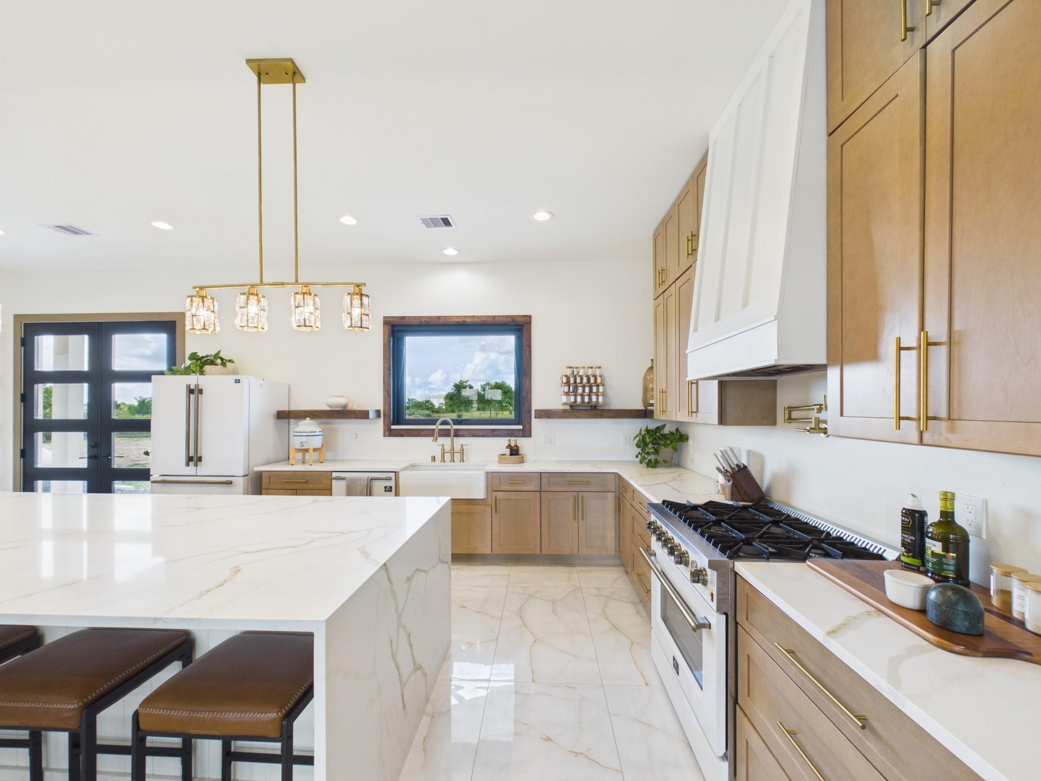 2015 Settlers Court Dr