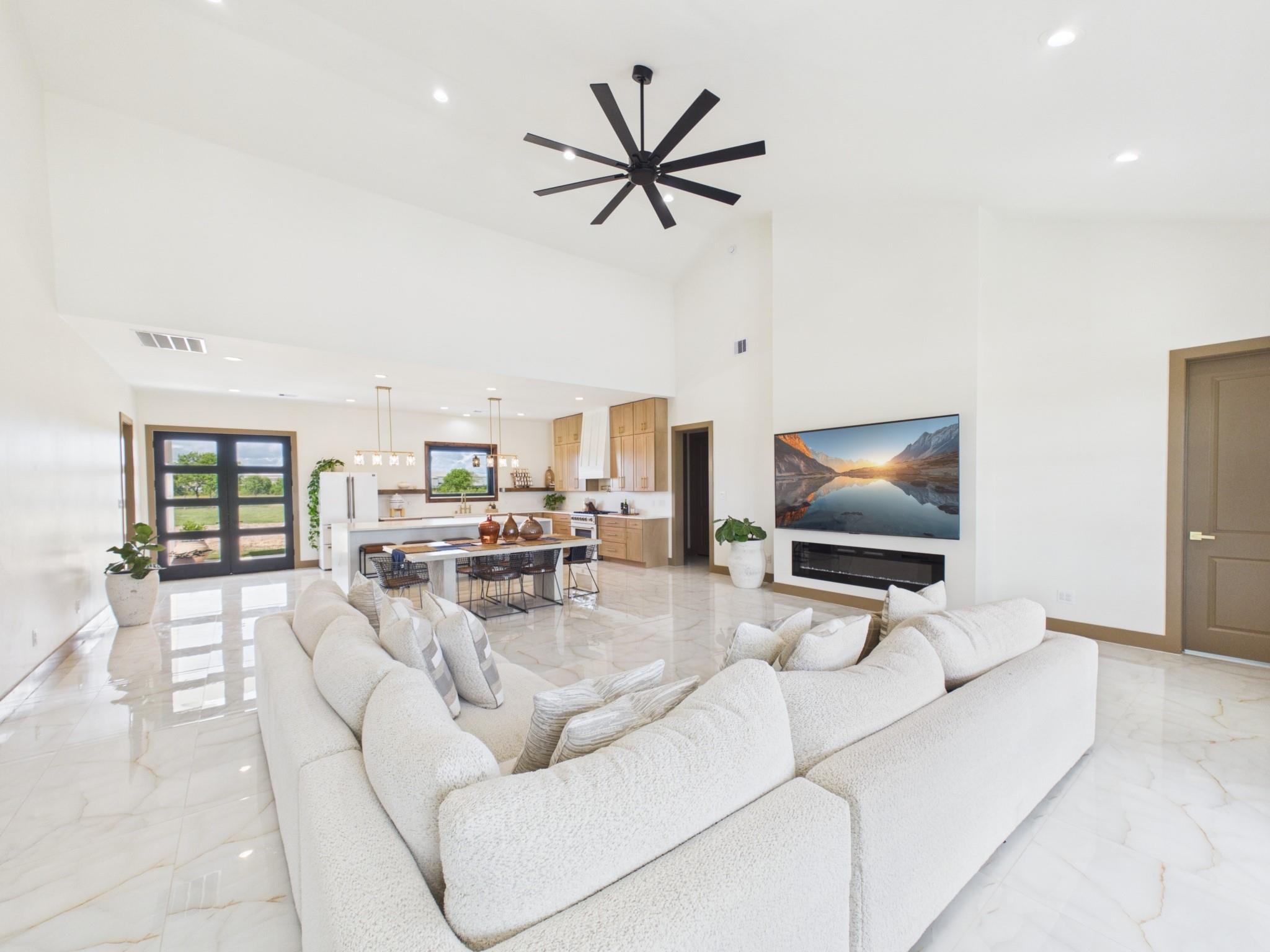 2015 Settlers Court Dr
