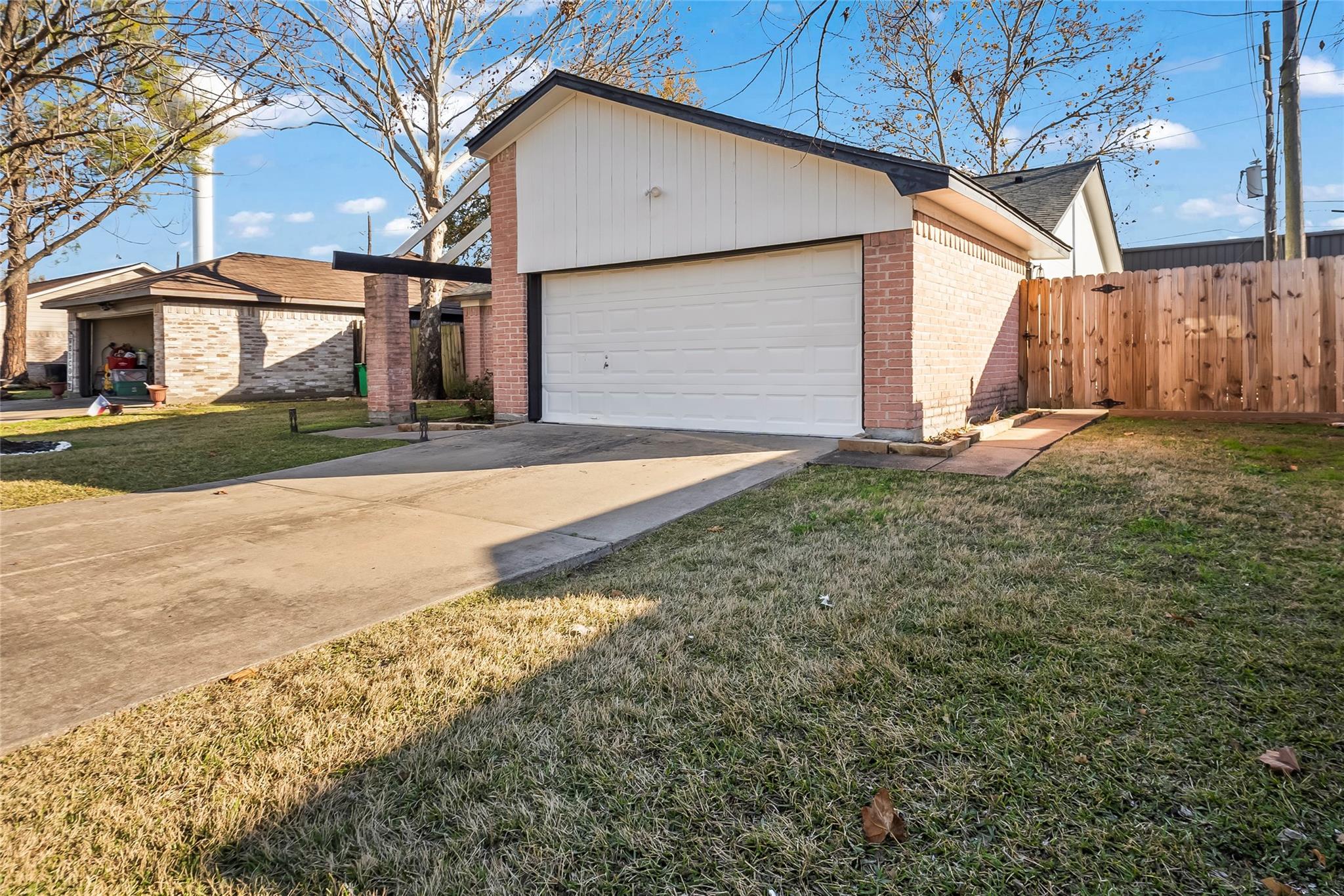11007 White Oak Bend Drive