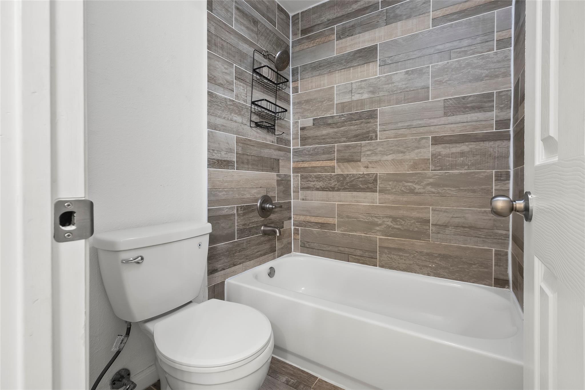 11007 White Oak Bend Drive