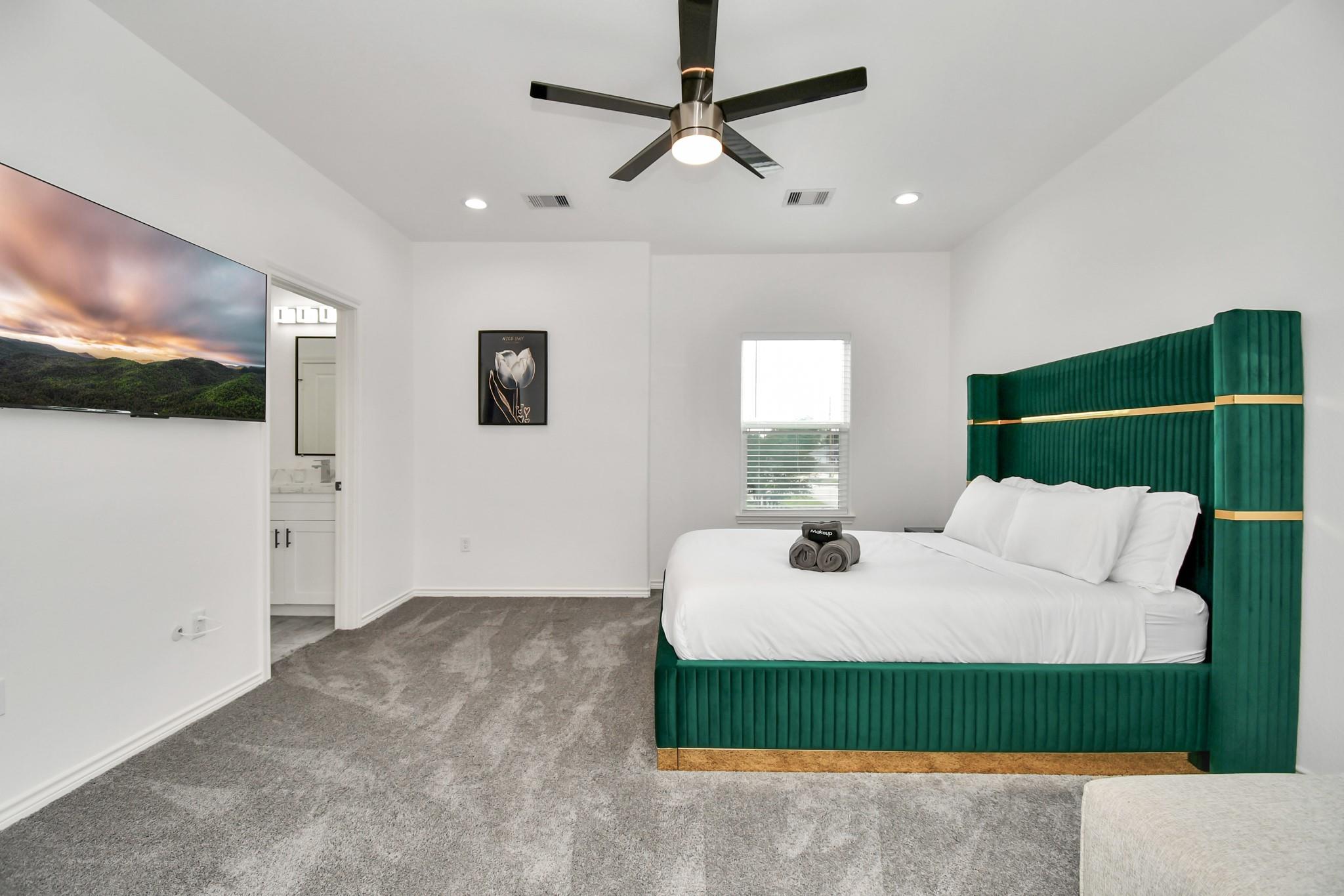 8406 Parnell Street Unit: A/B