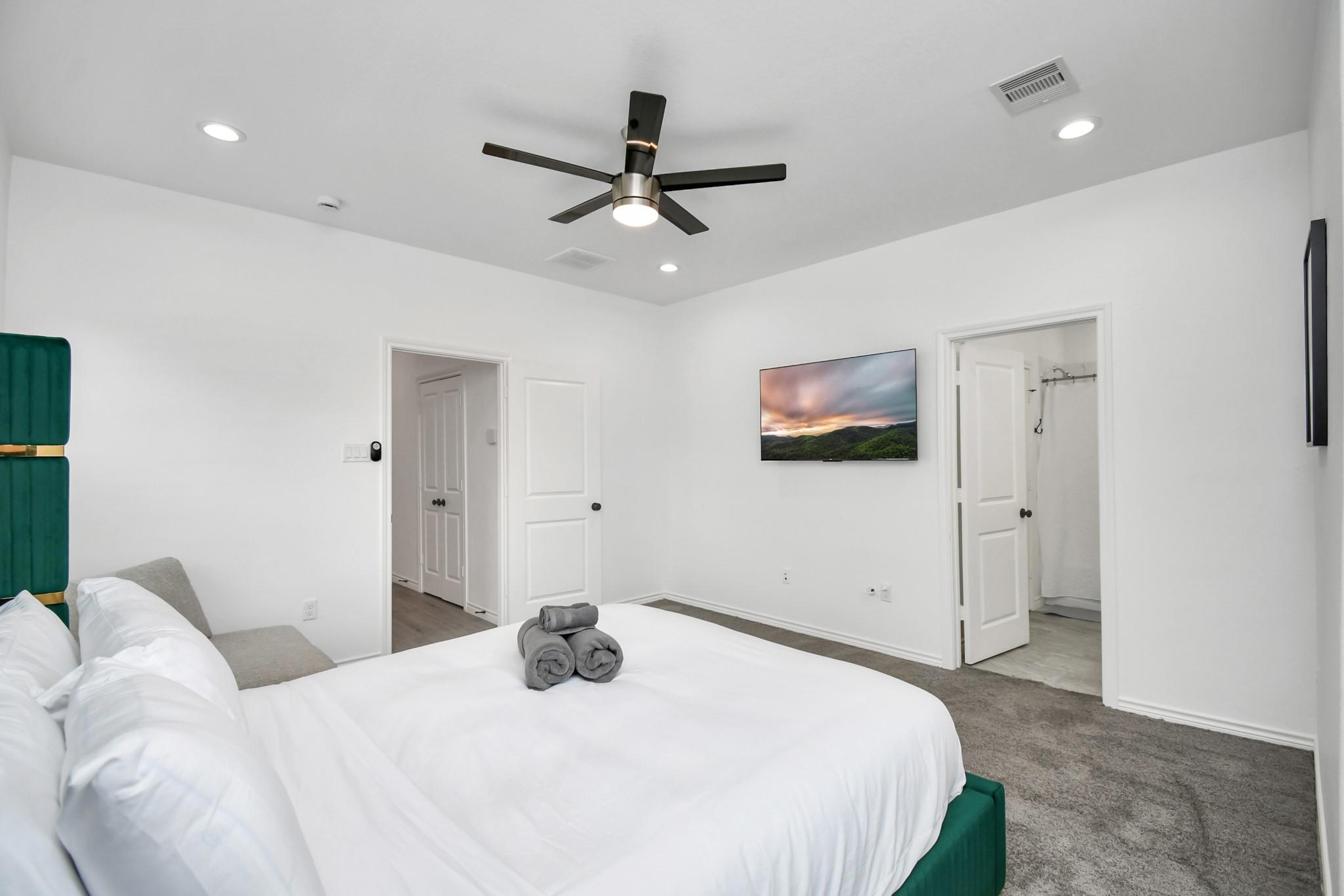 8406 Parnell Street Unit: A/B