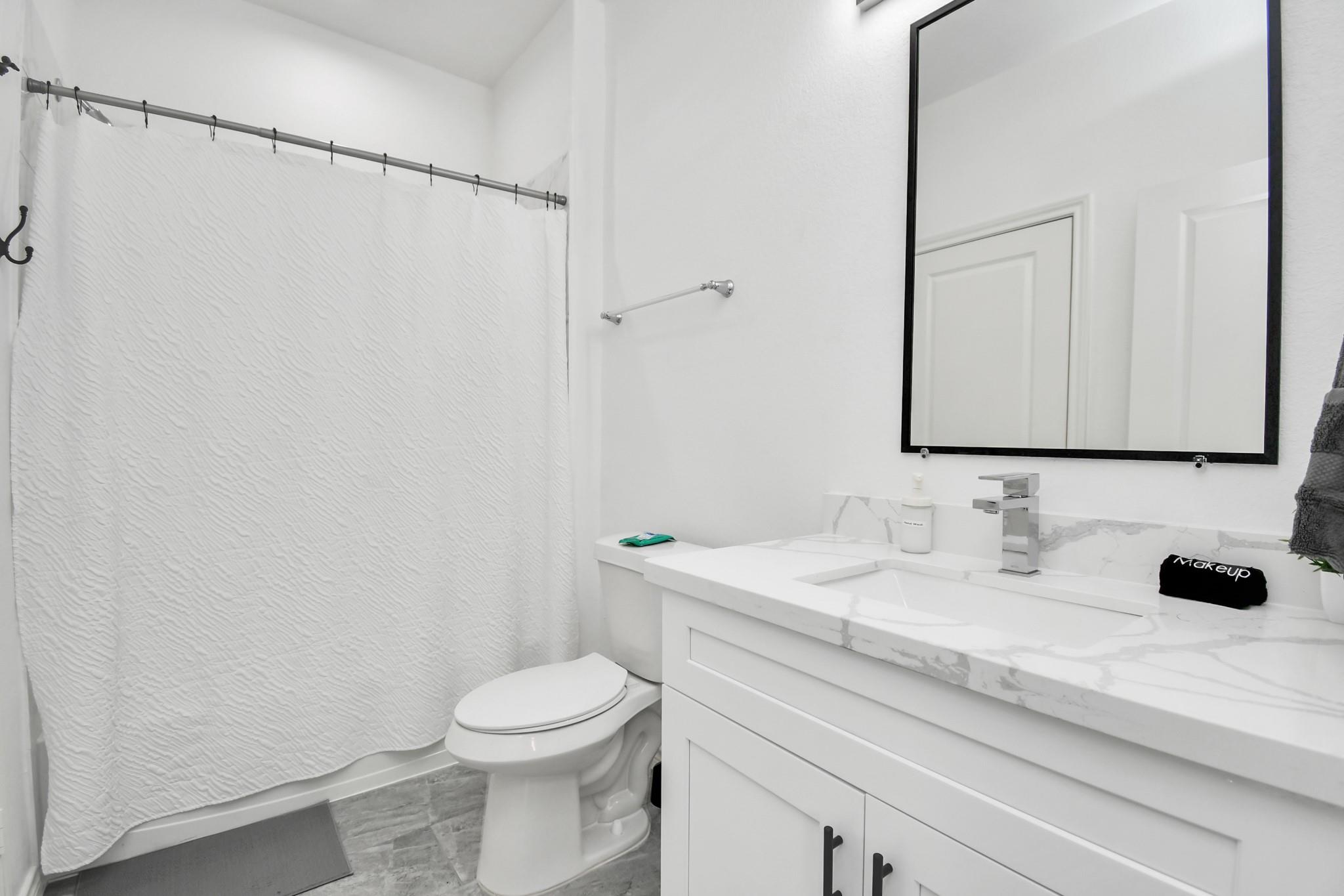 8406 Parnell Street Unit: A/B