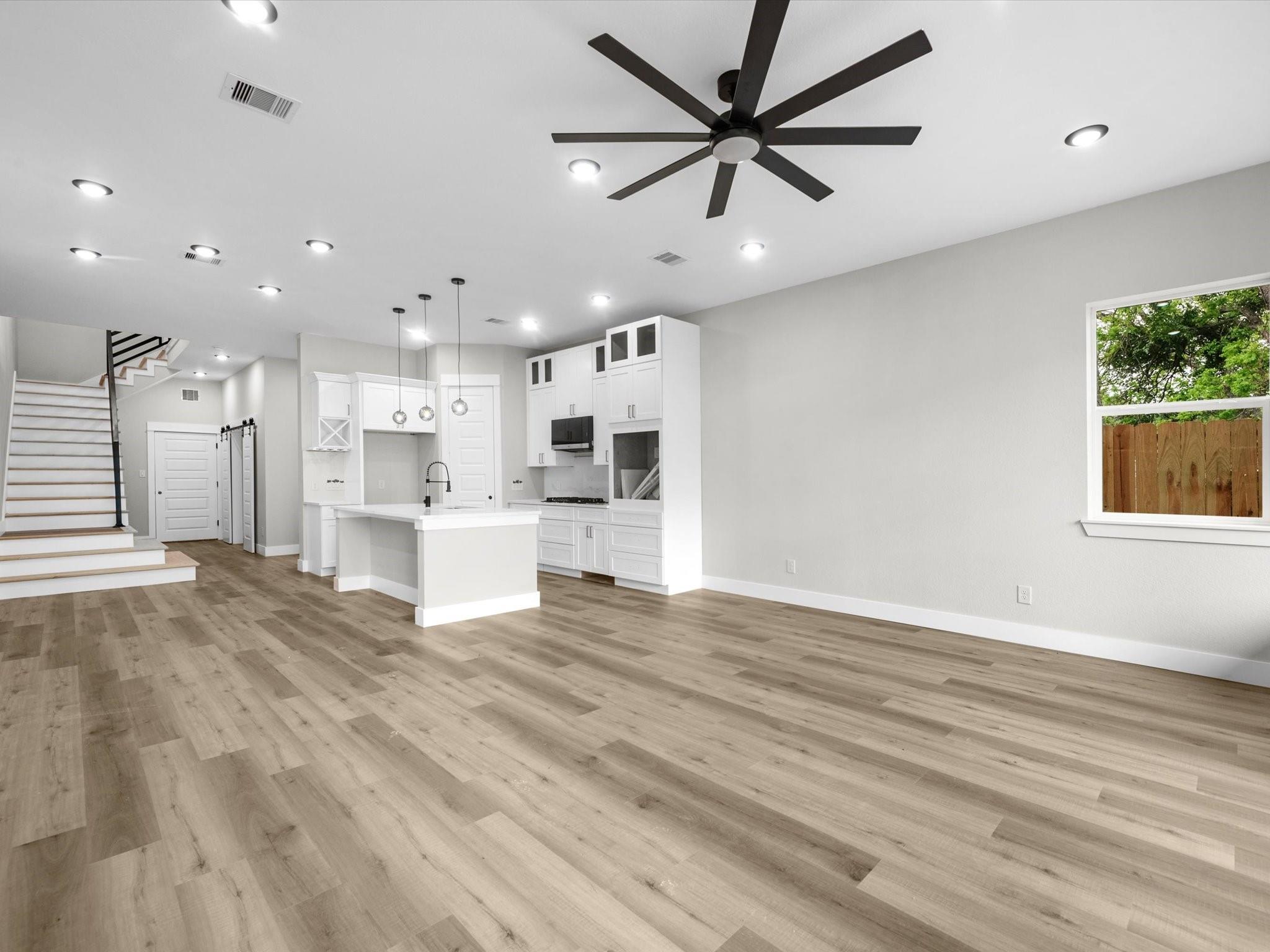 991 South Lane
