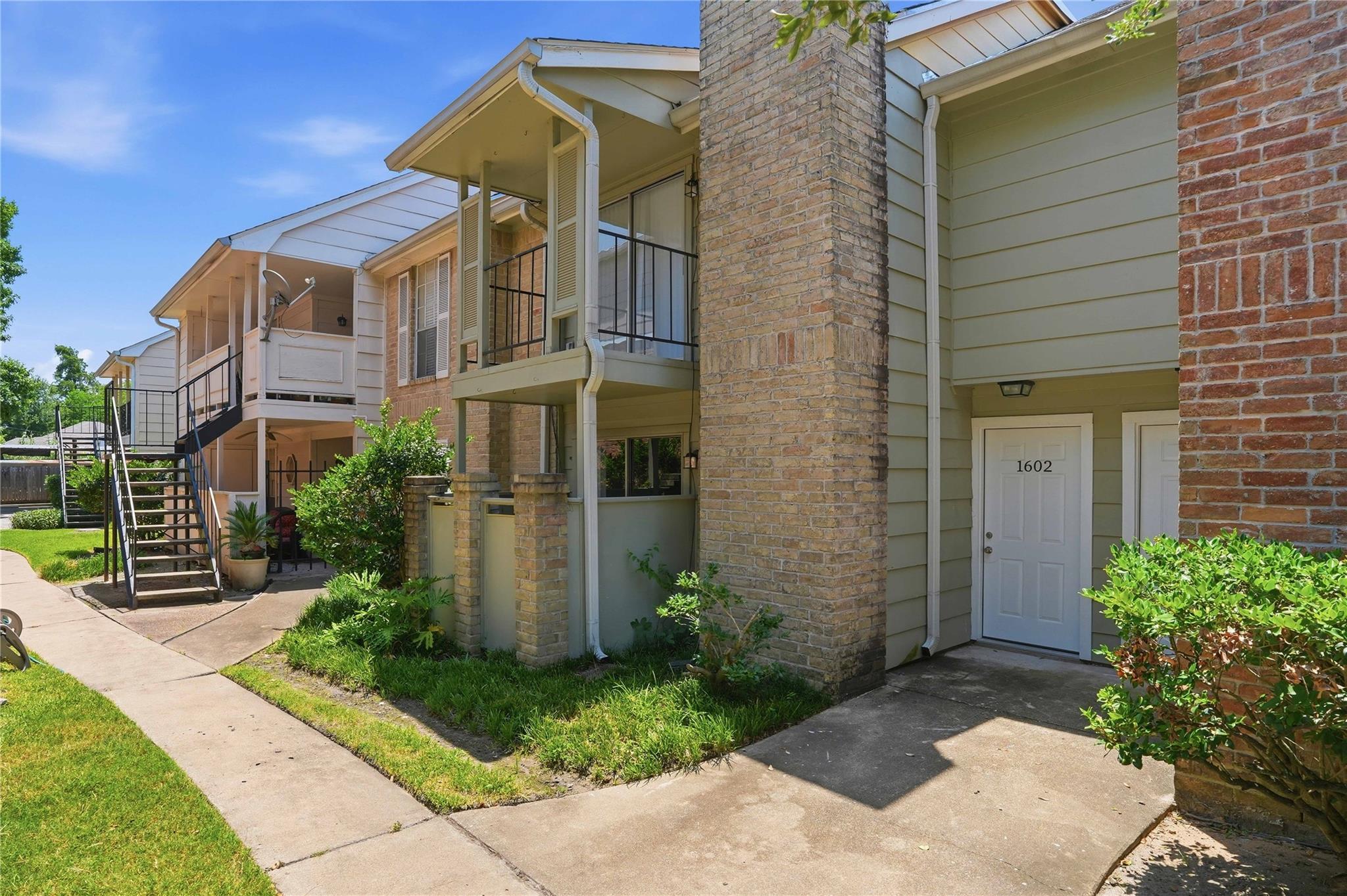2800 Jeanetta Street # 1602