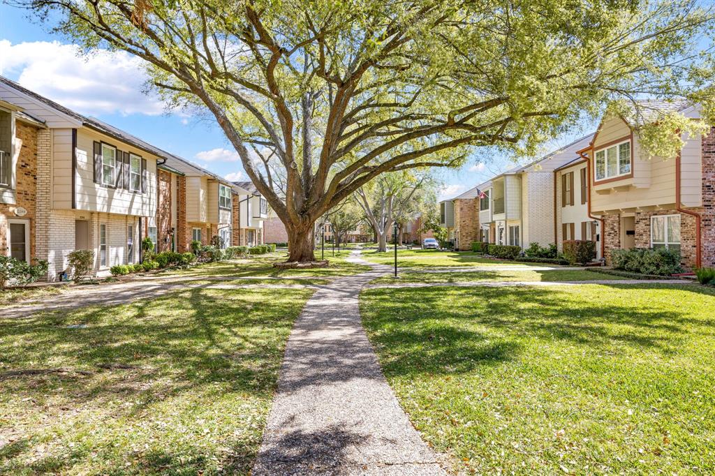 10328 Longmont Drive Unit: 47/1