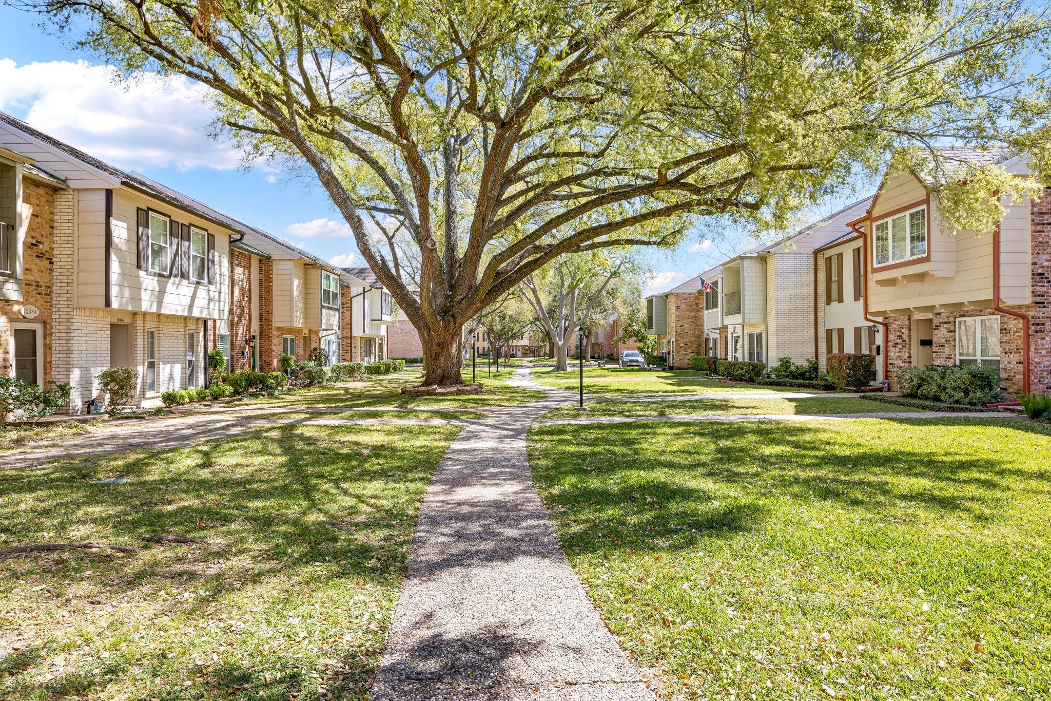 10328 Longmont Drive Unit: 47/1