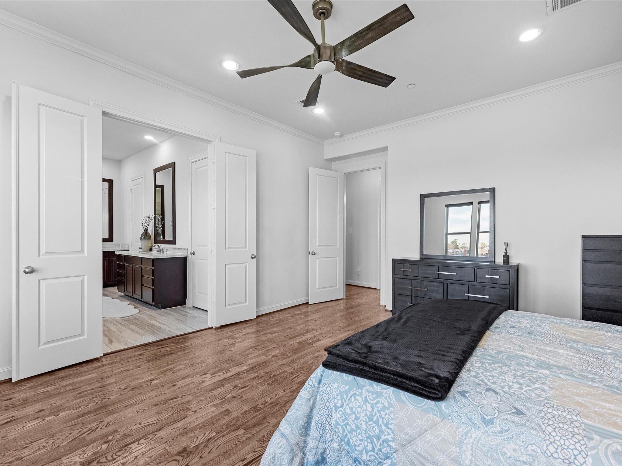 2110 Lakeshore Edge Drive