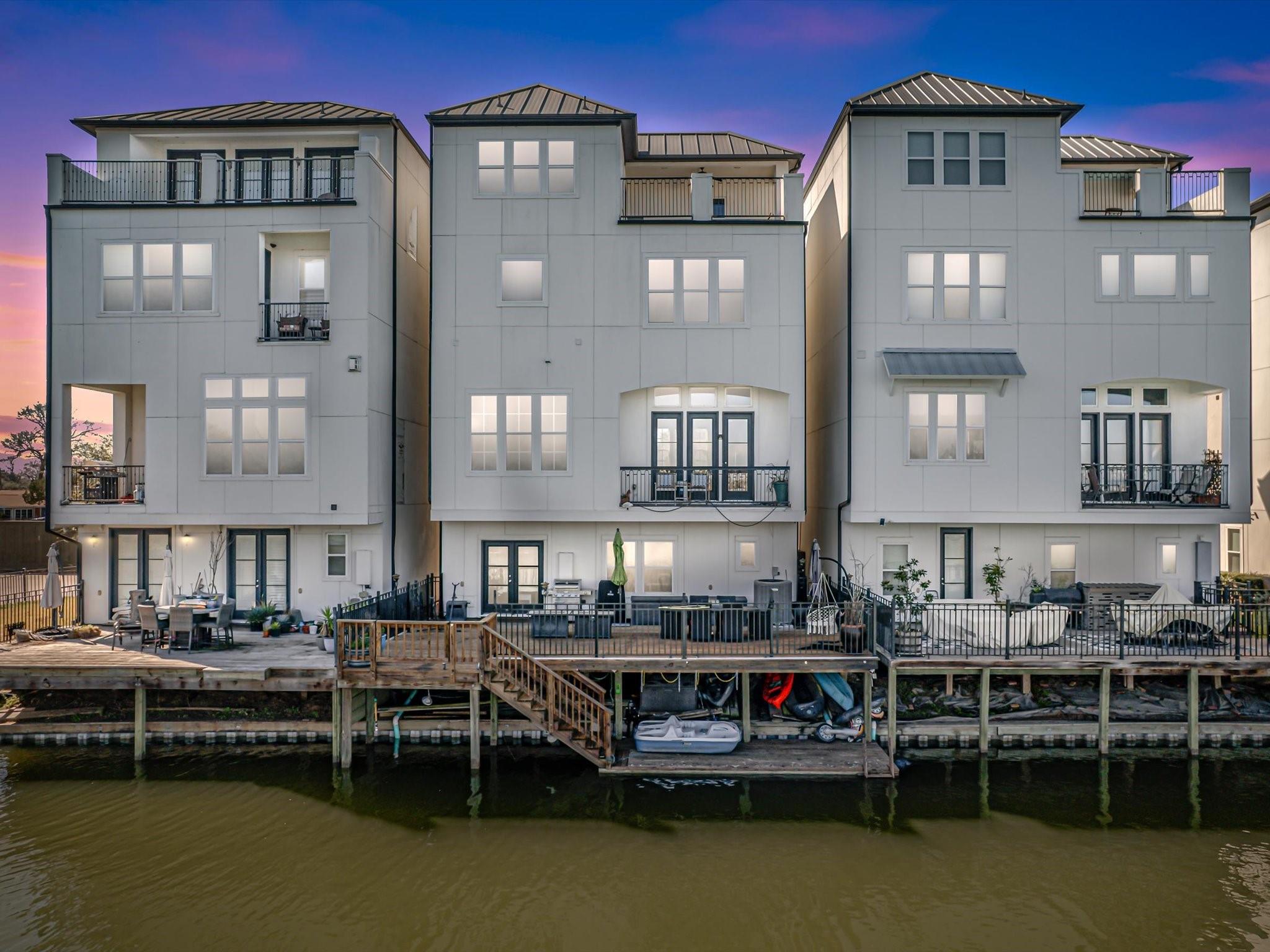 2110 Lakeshore Edge Drive