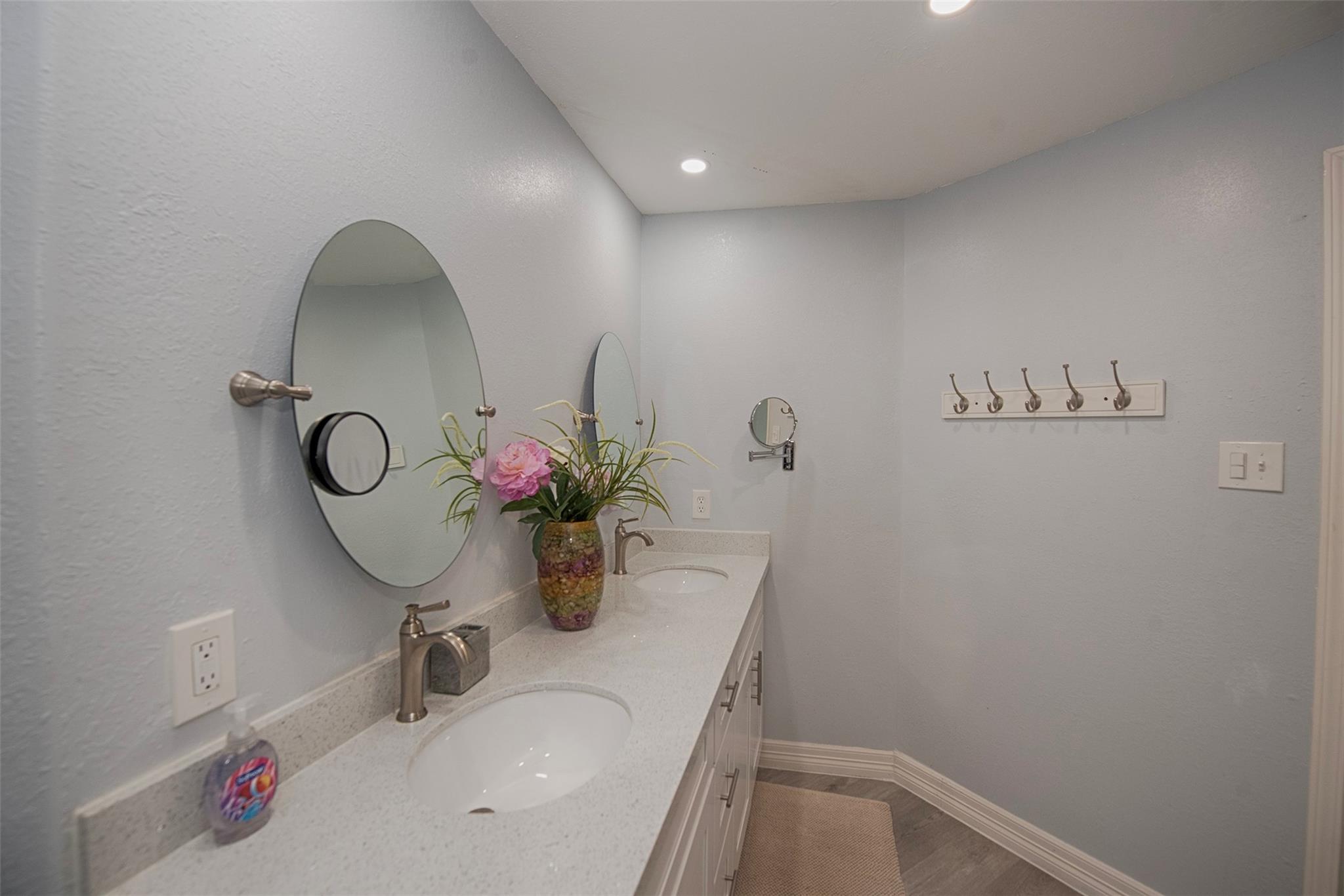 7600 Seawall Boulevard # 209