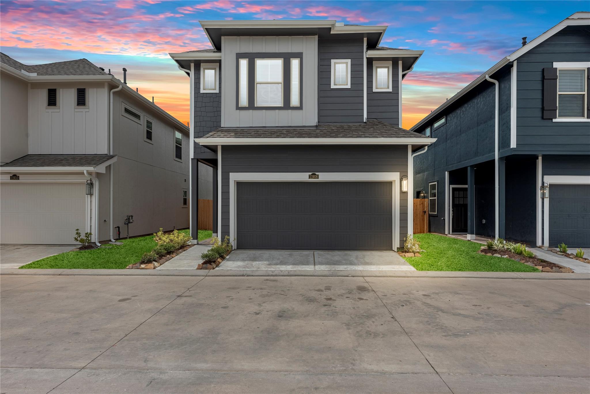 11908 Briarwood Hill Way