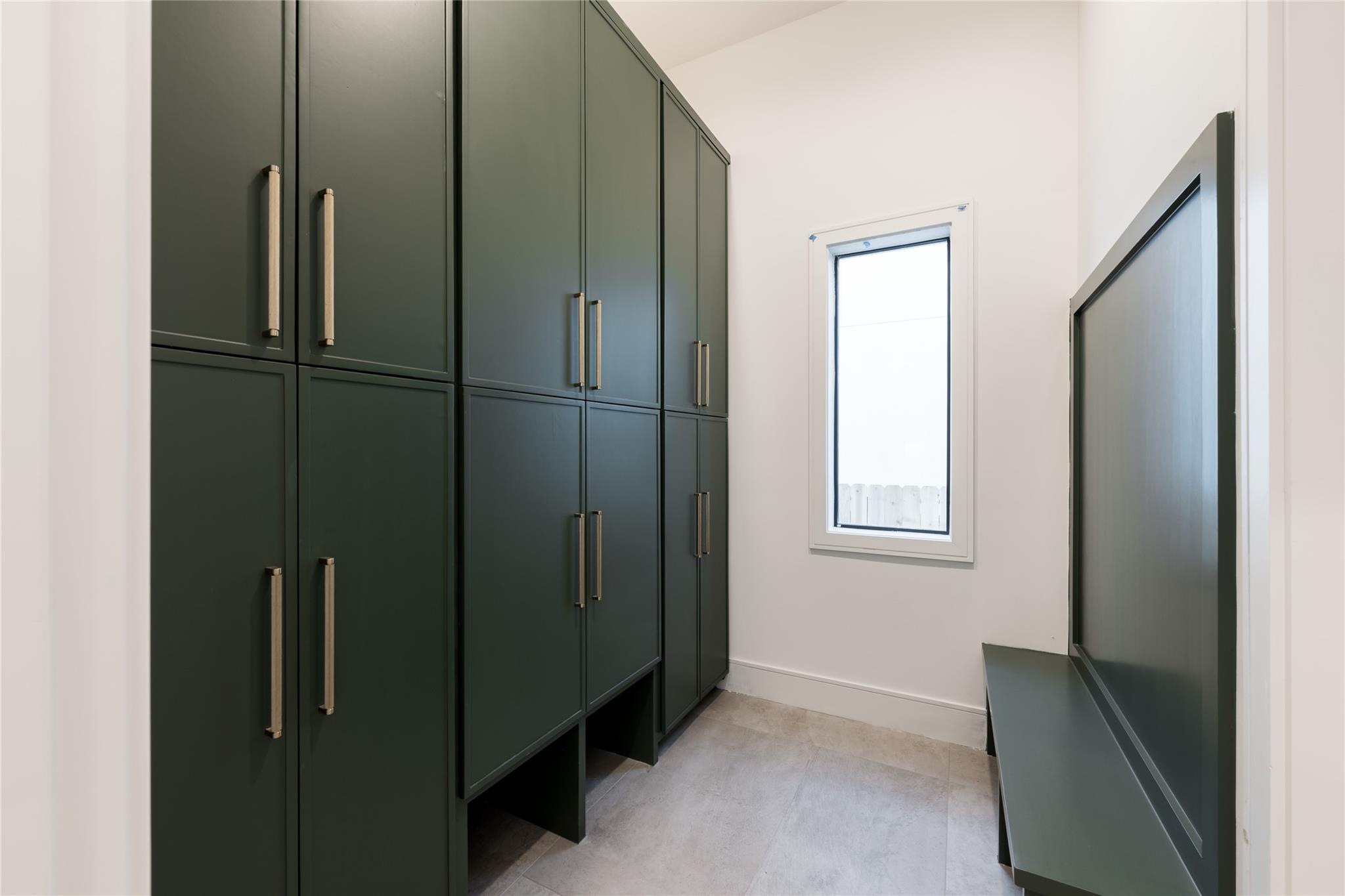 4923 Mimosa St Drive