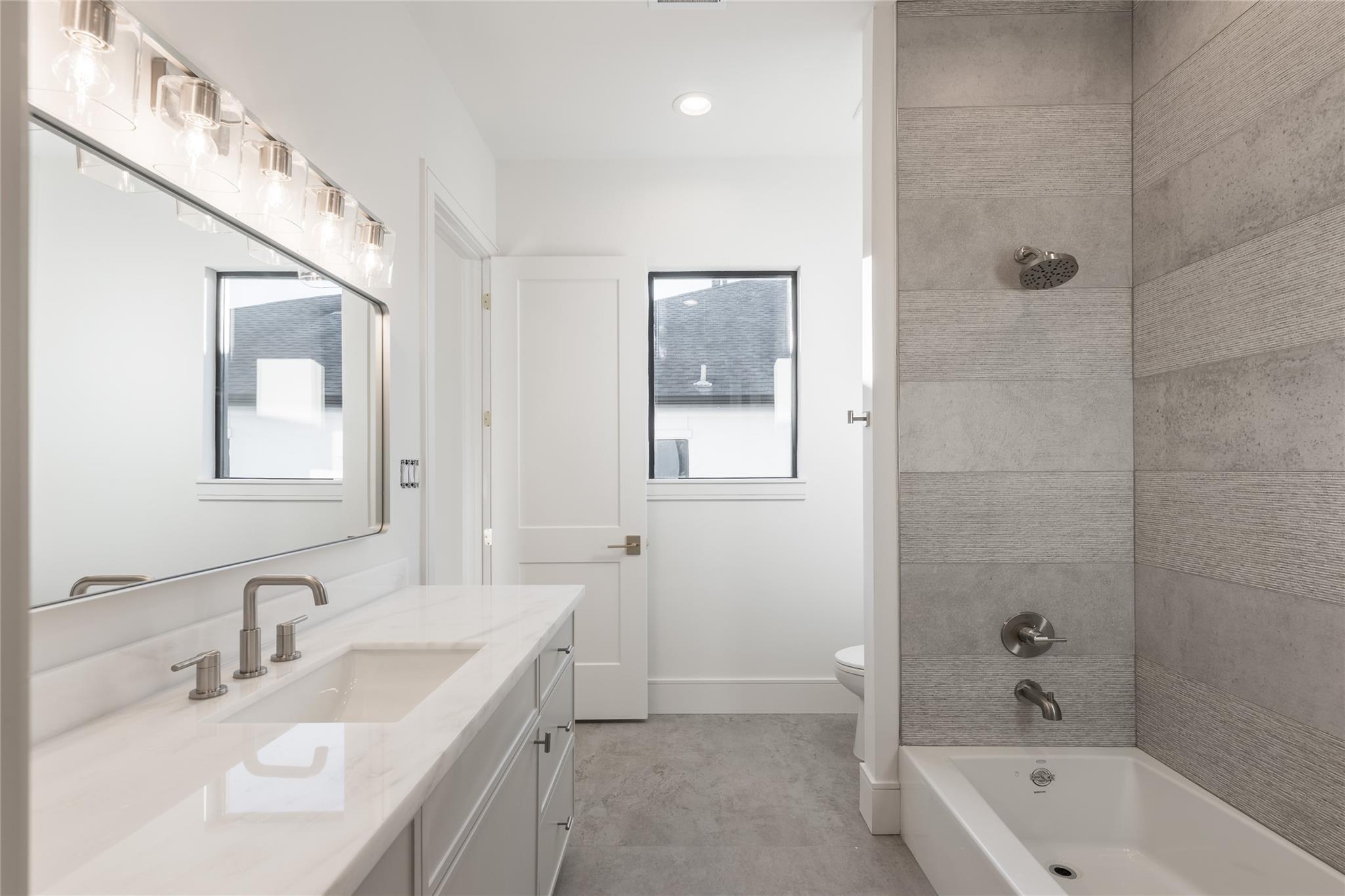 4923 Mimosa St Drive