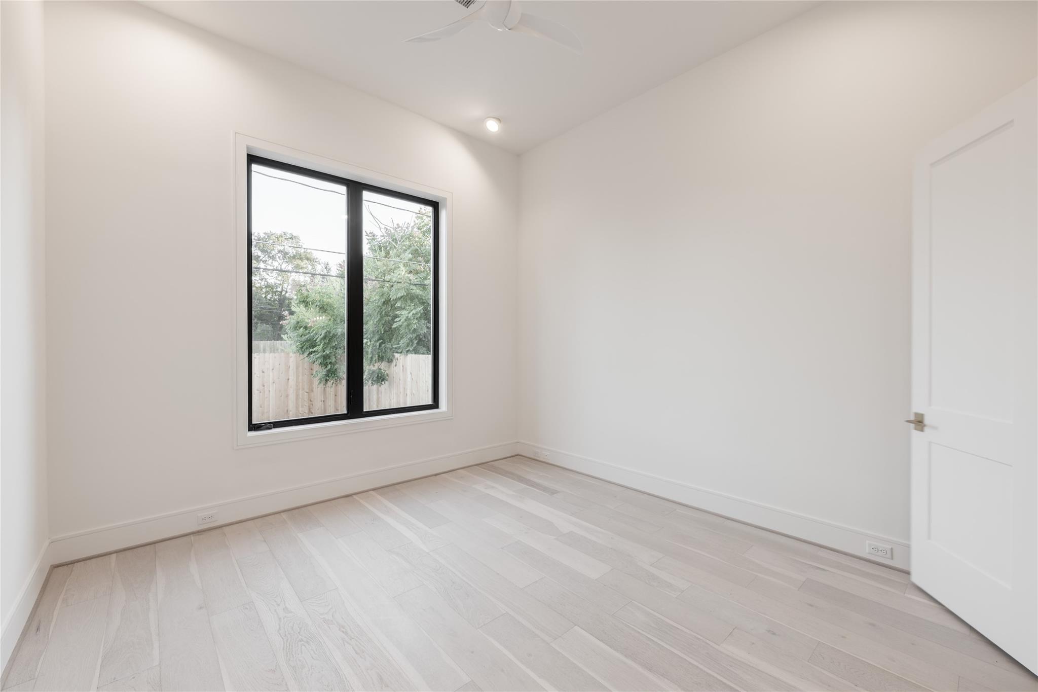 4923 Mimosa St Drive