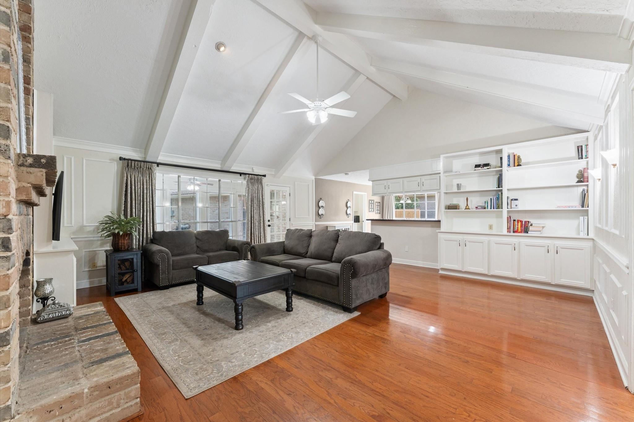 5515 Moss Glenn Lane