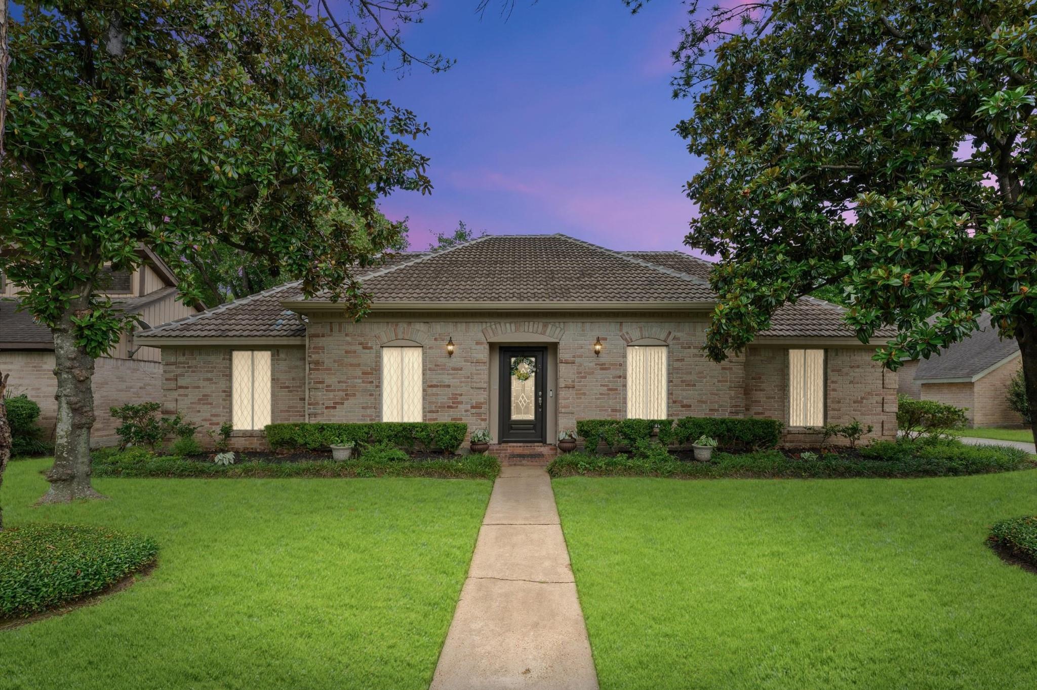 5515 Moss Glenn Lane