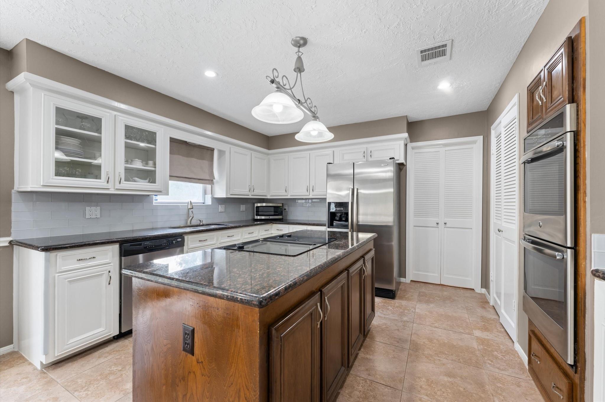5515 Moss Glenn Lane