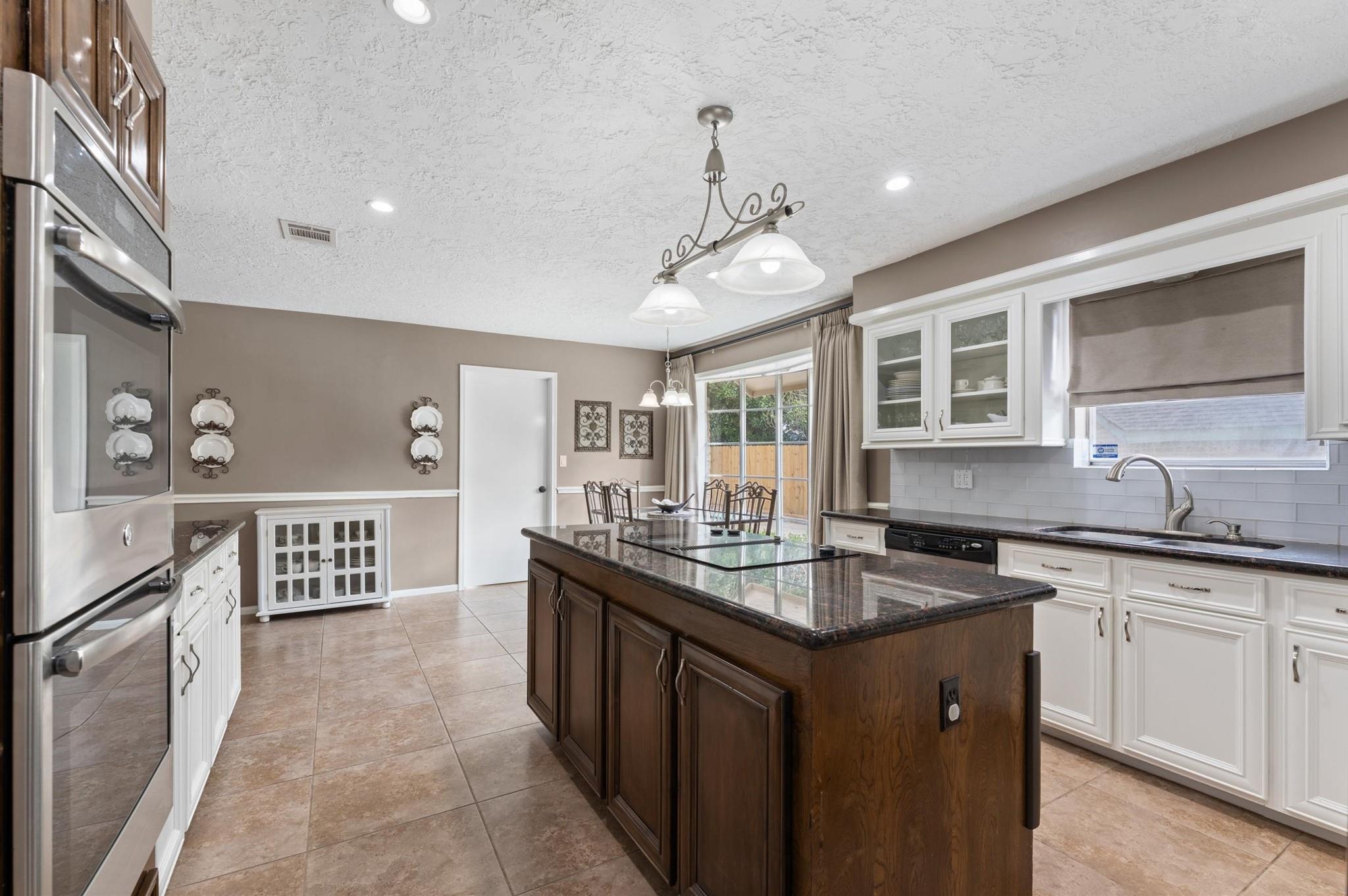 5515 Moss Glenn Lane