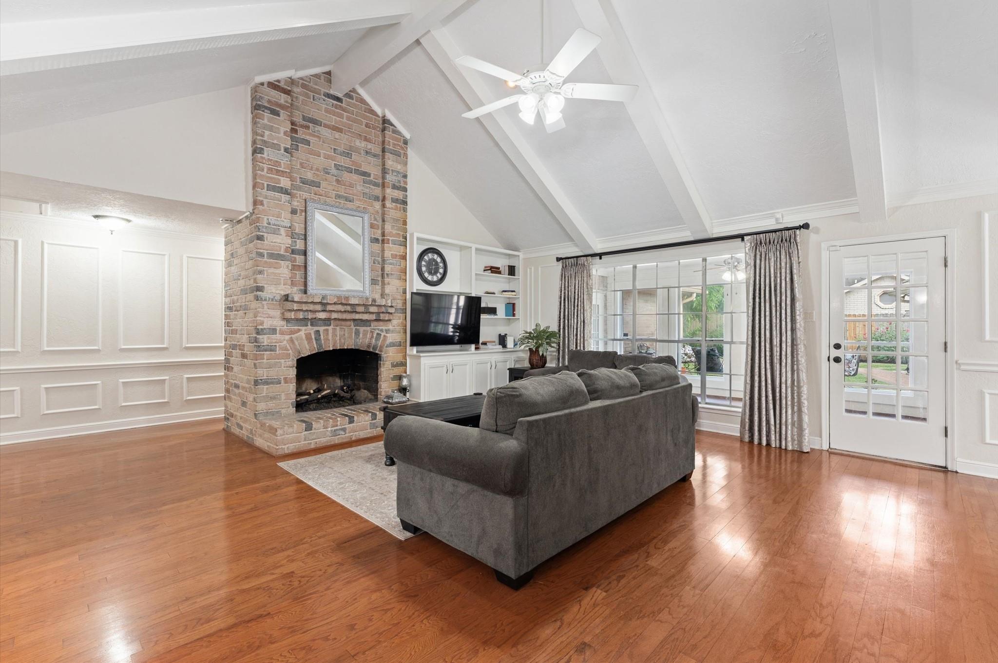 5515 Moss Glenn Lane