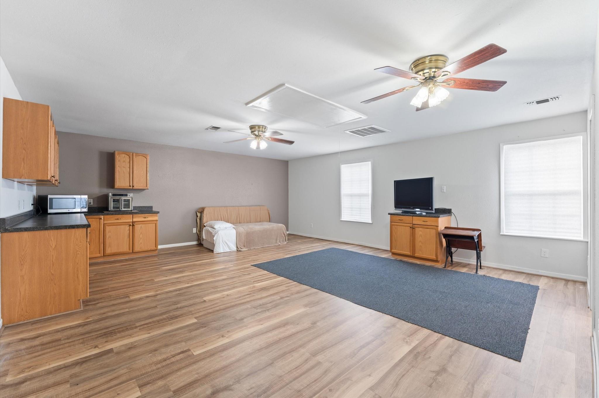 5515 Moss Glenn Lane