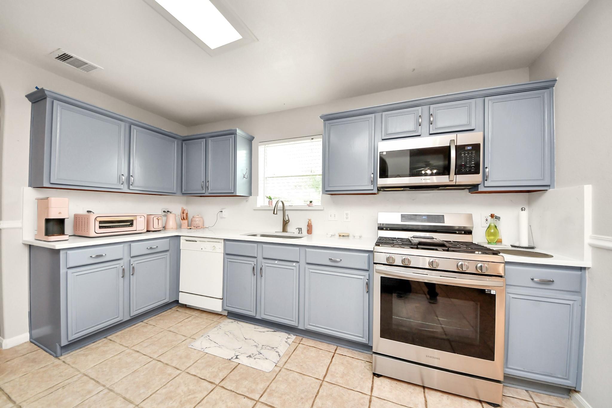 3338 Amber Meadow Drive