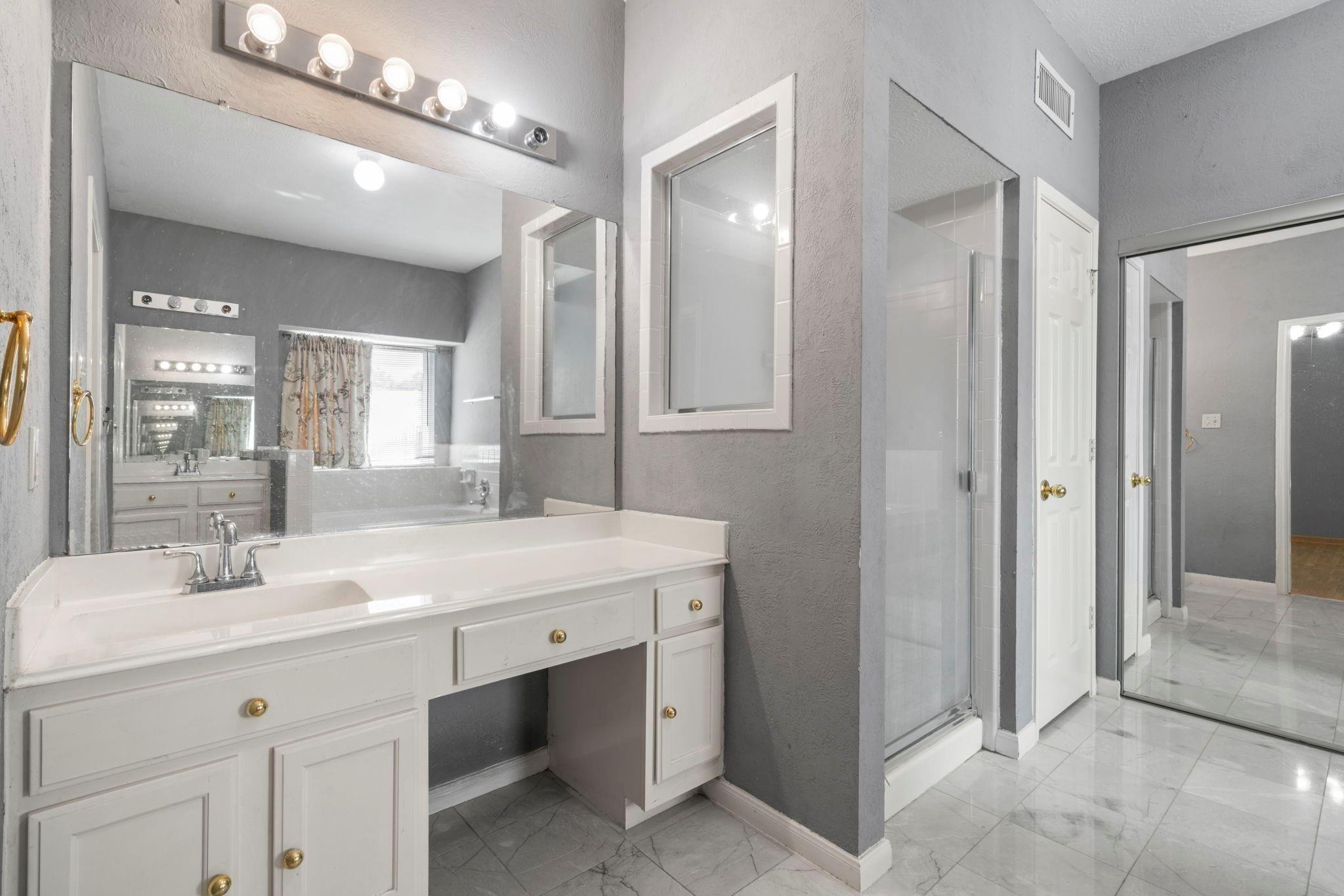 12819 Orchard Hollow Way