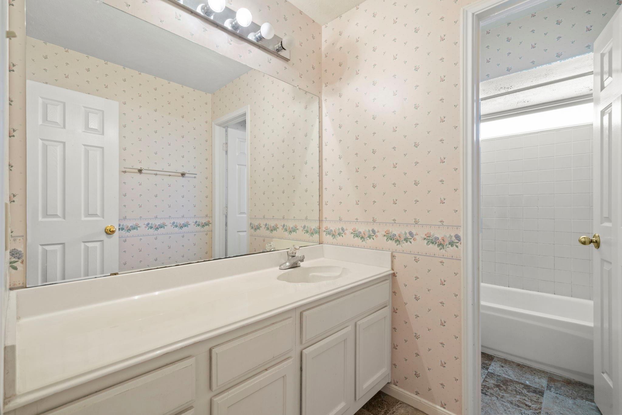 12819 Orchard Hollow Way