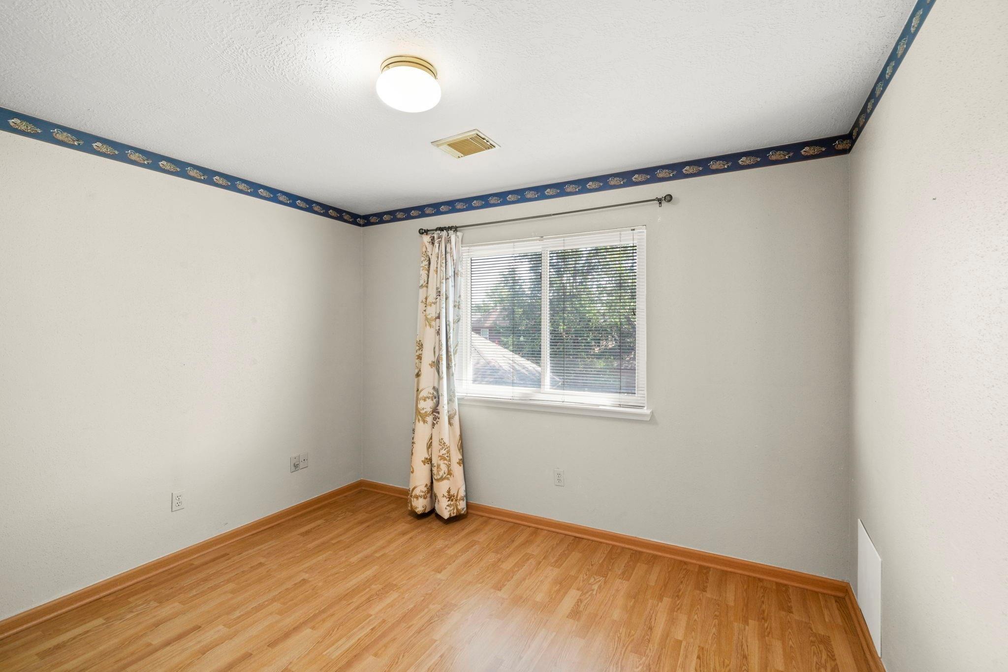 12819 Orchard Hollow Way