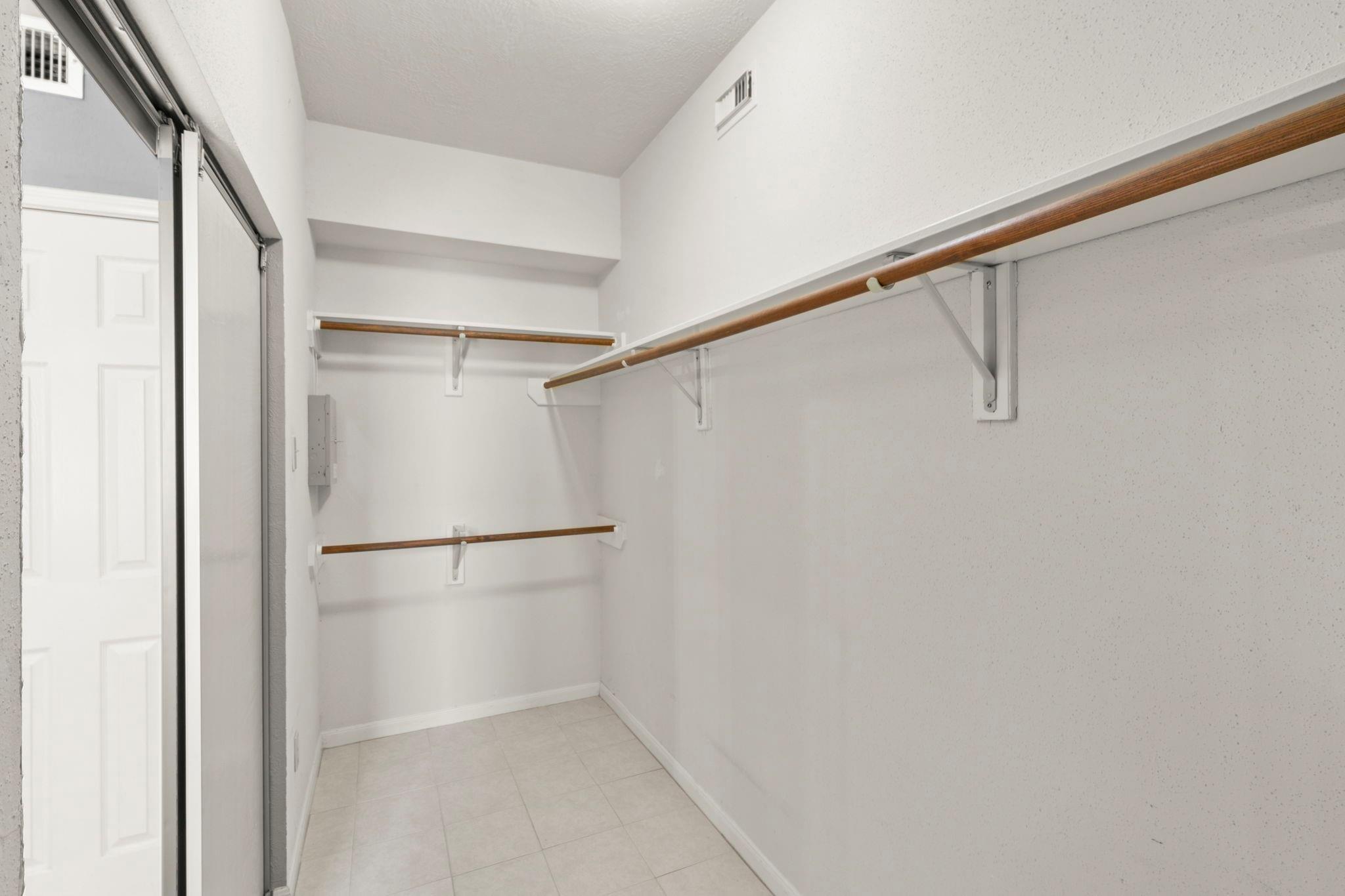 12819 Orchard Hollow Way