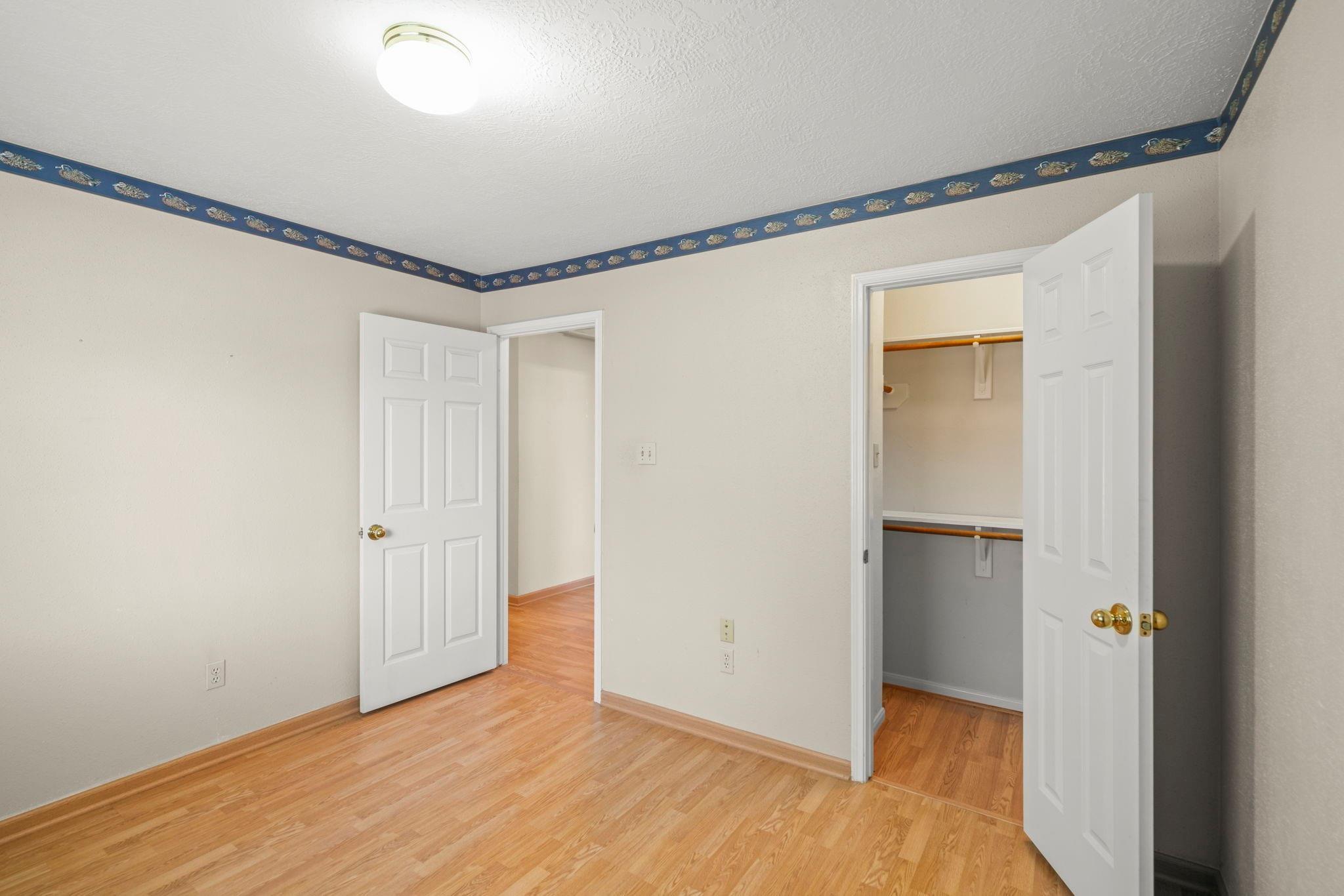 12819 Orchard Hollow Way