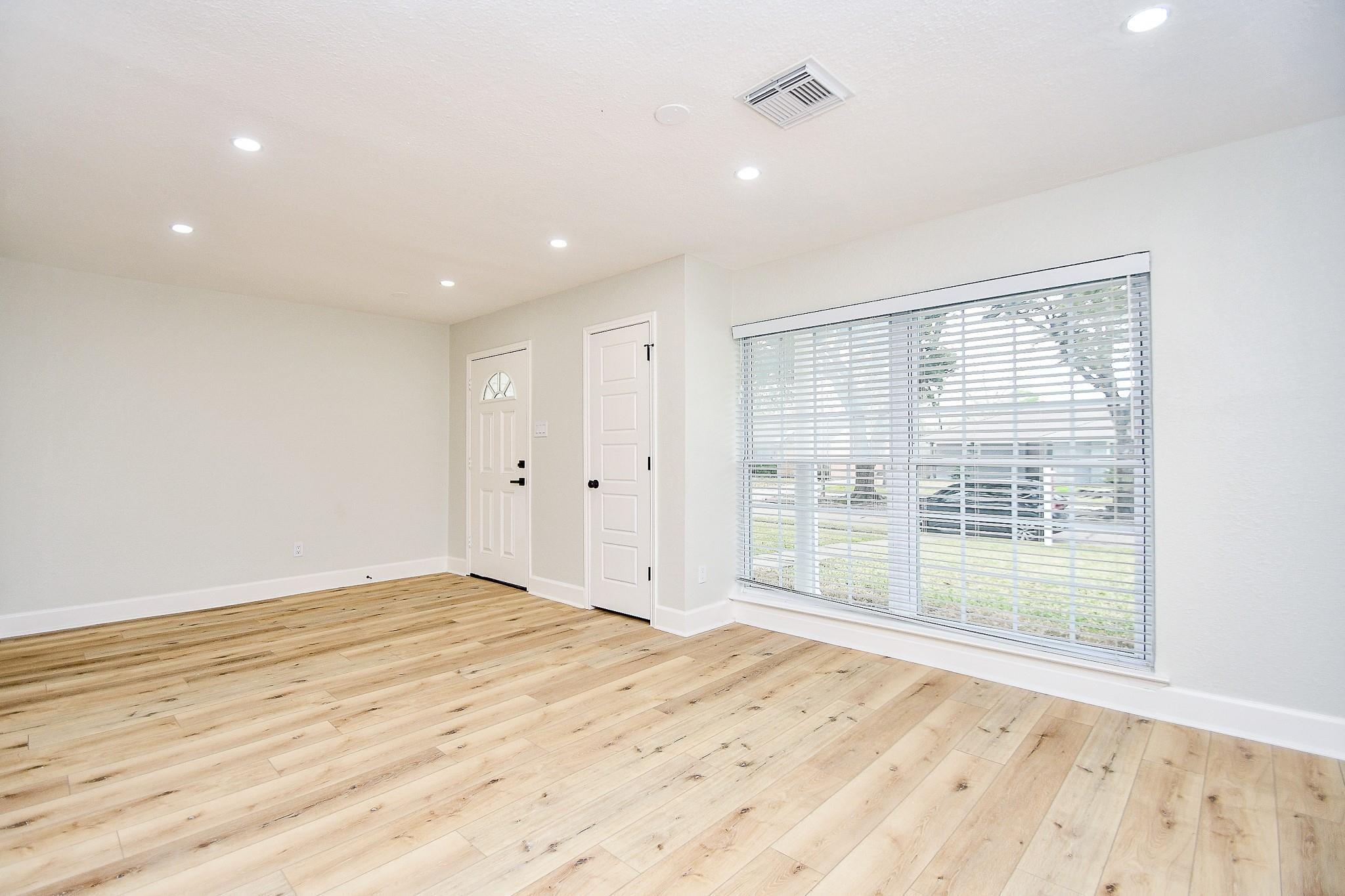 5642 Cartagena Street