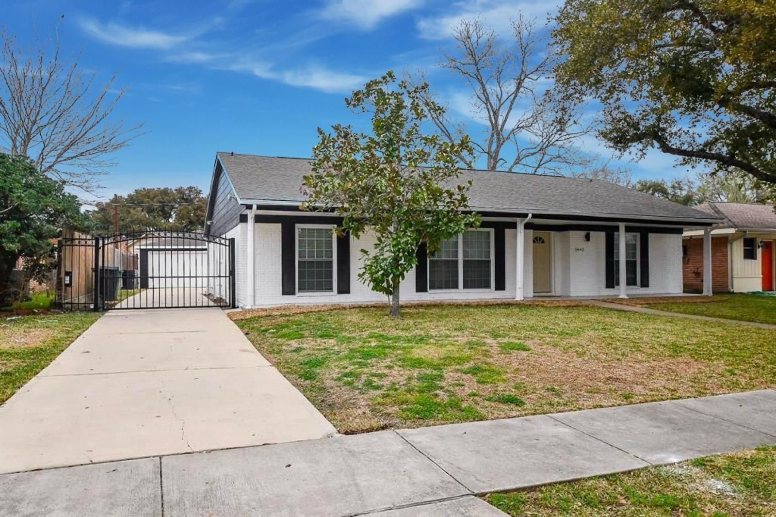 5642 Cartagena Street