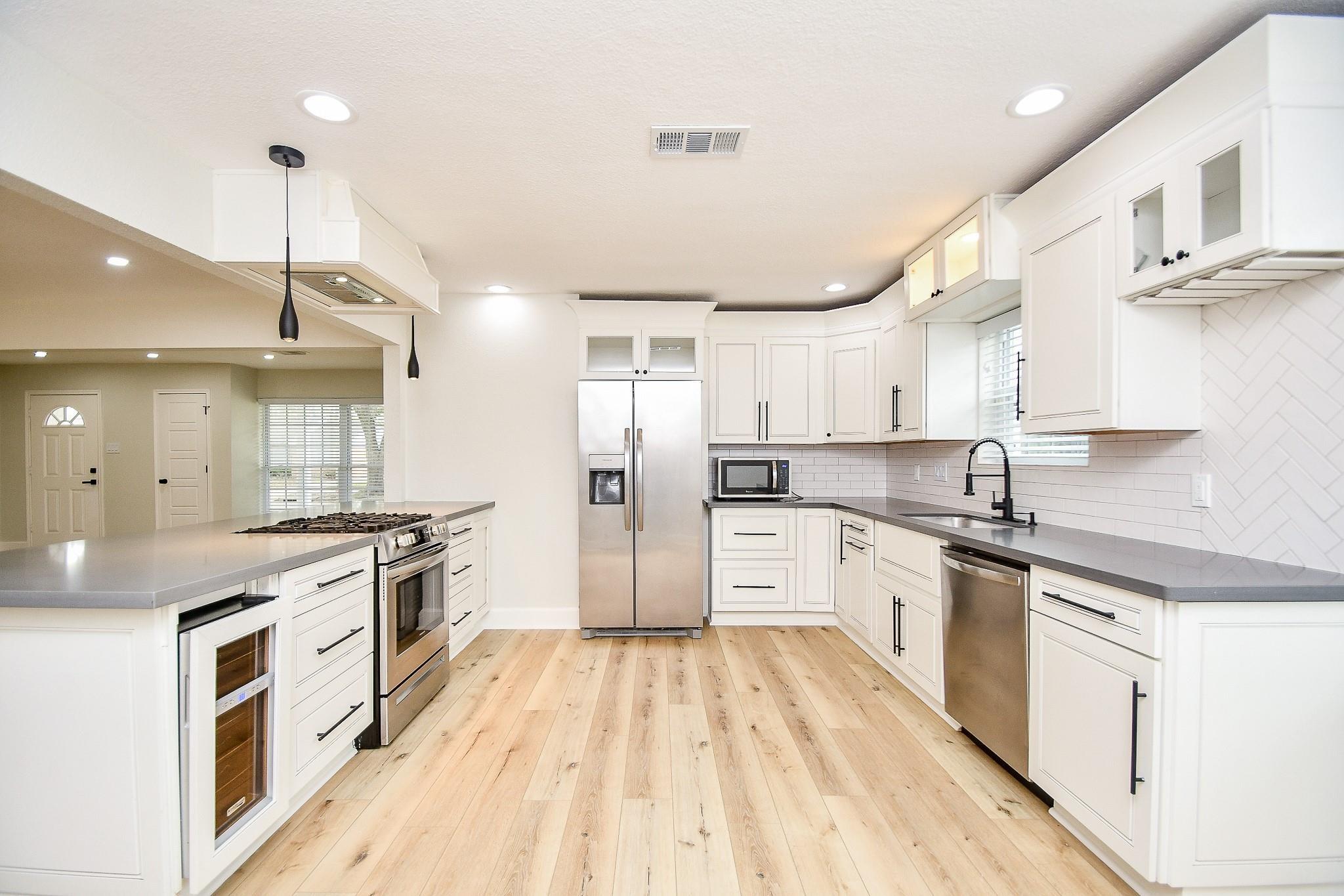 5642 Cartagena Street