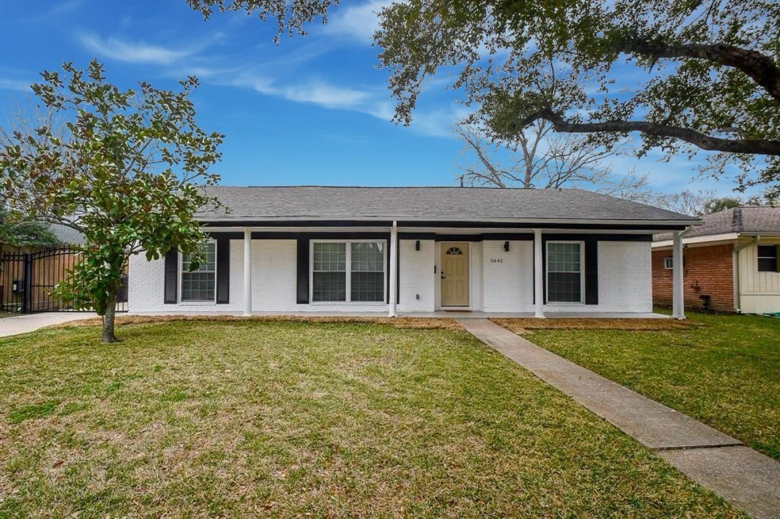 5642 Cartagena Street