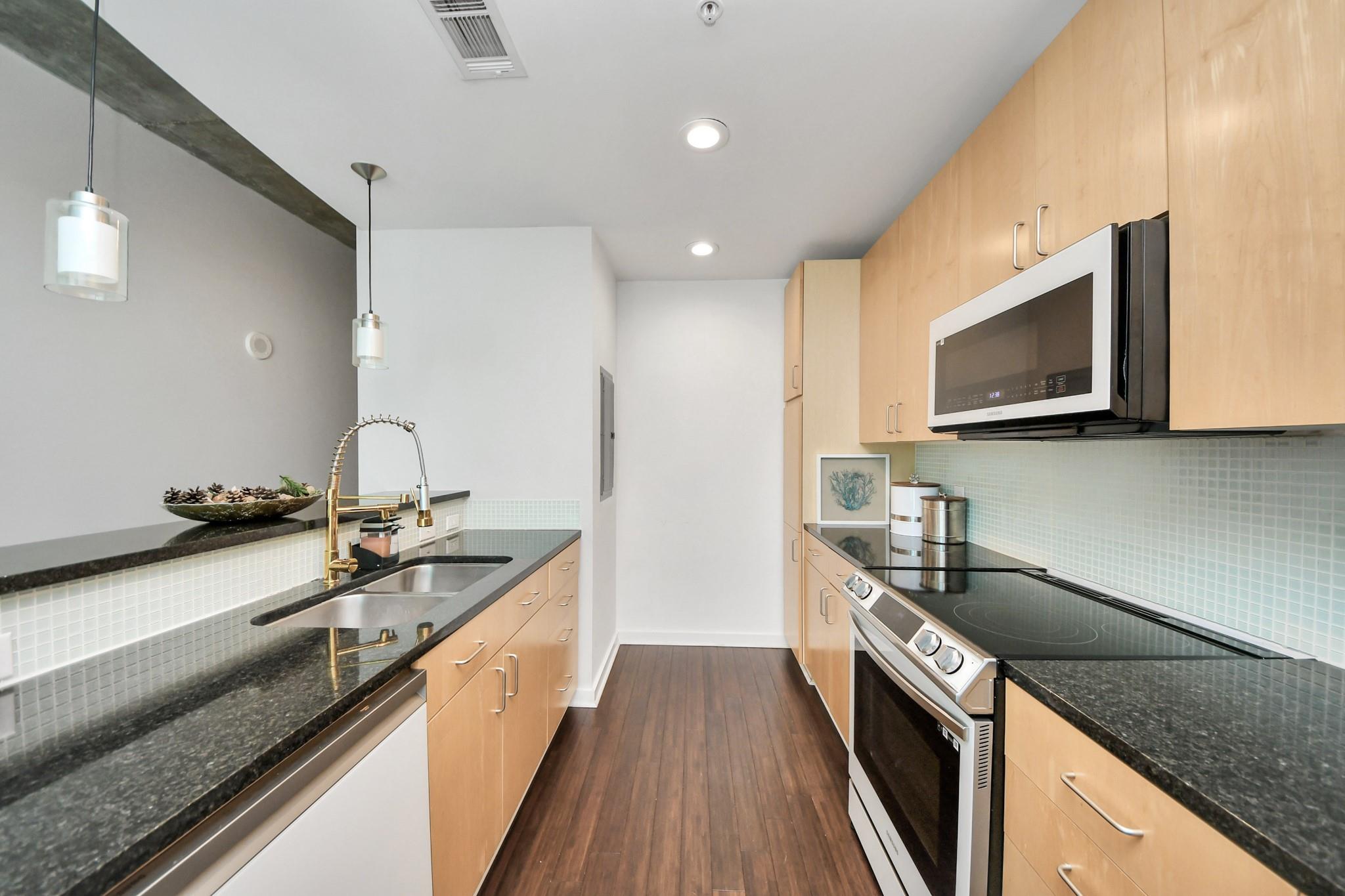 5925 Almeda Road # 12408