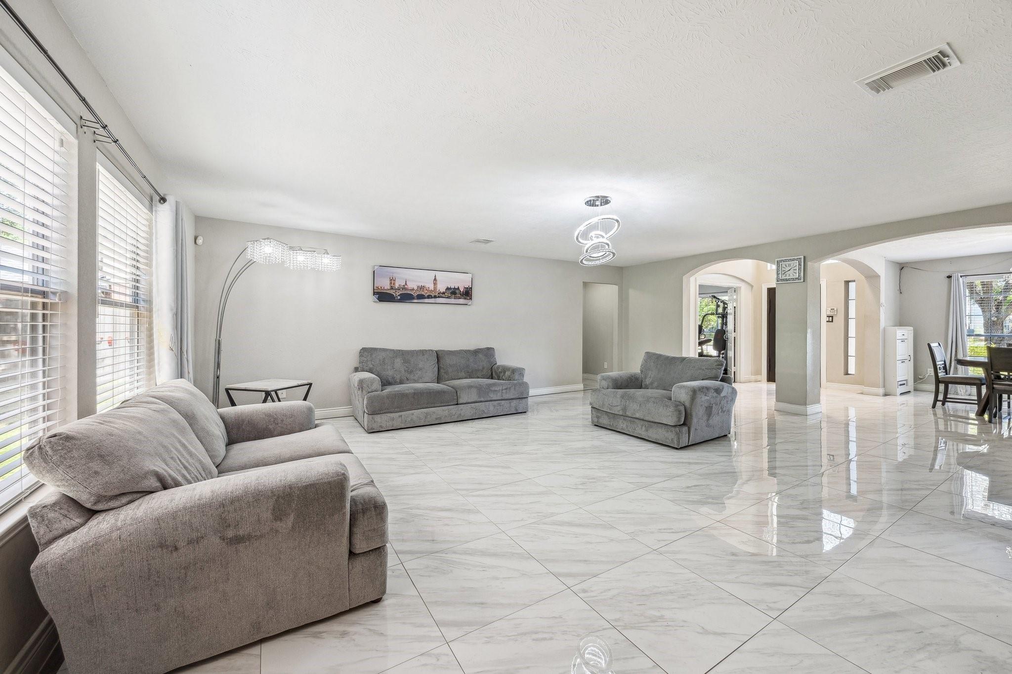 6021 Whispering Lakes Drive