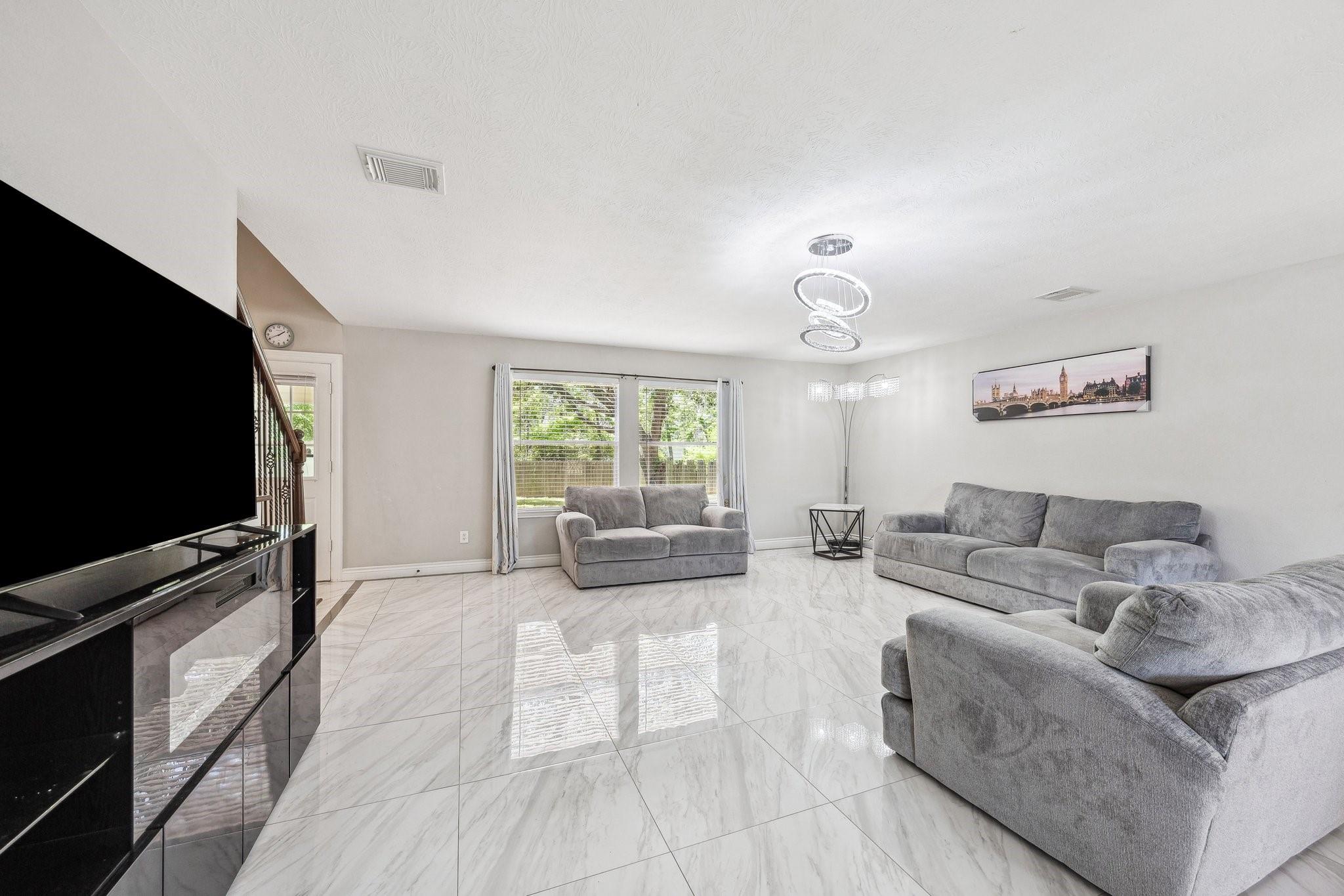 6021 Whispering Lakes Drive